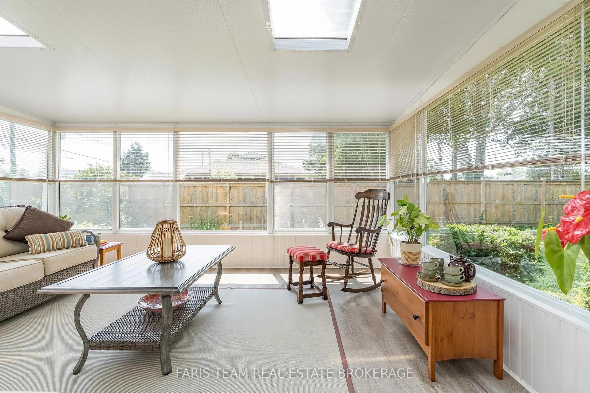 Photo 18 of 888 Hugel Avenue, Midland — HOMEH