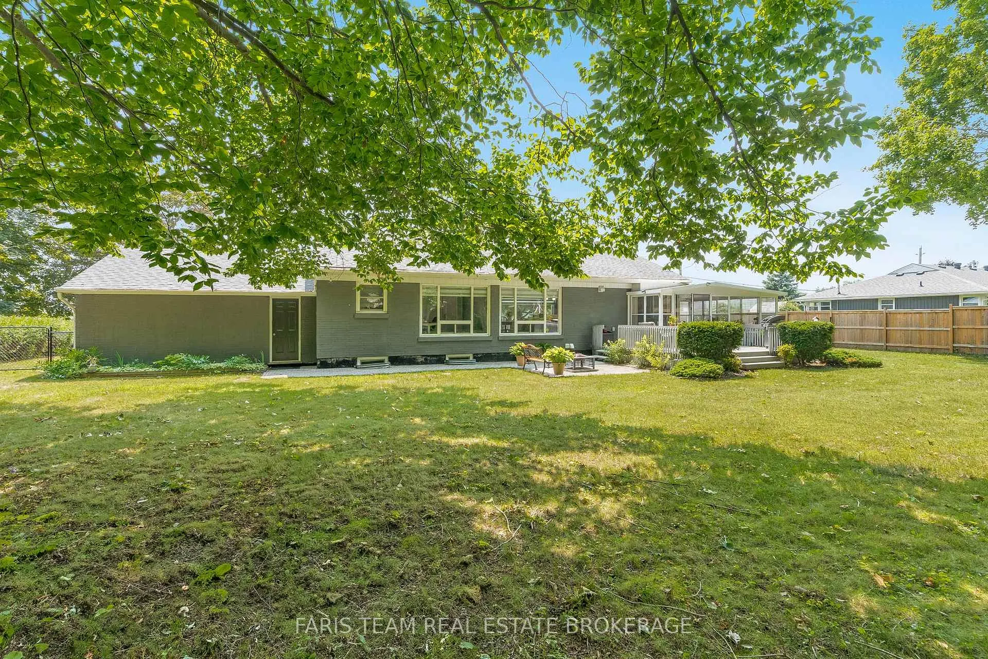 Photo 32 of 888 Hugel Avenue, Midland — HOMEH