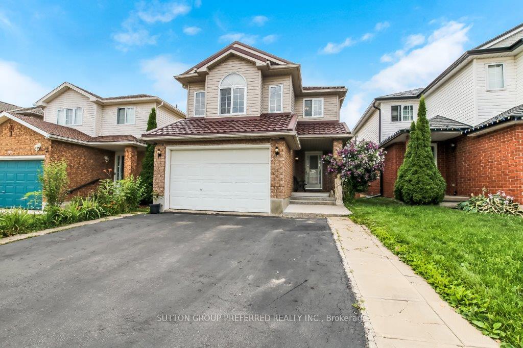 Front of 187 Hollyridge Crescent