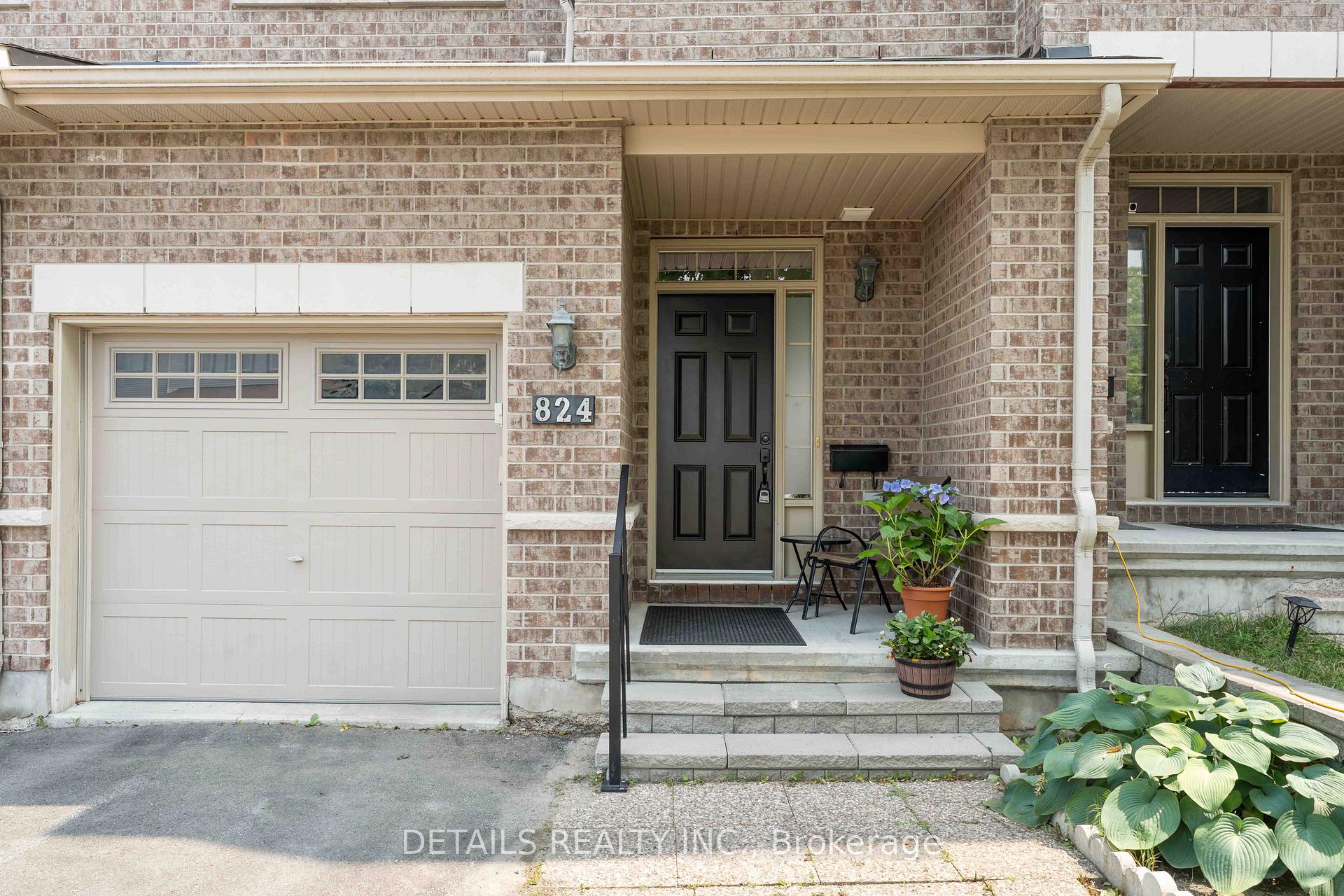 Photo 2 of 824 Fletcher Circle, Ottawa, Kanata - Kanata Lakes/Heritage Hills — HOMEH