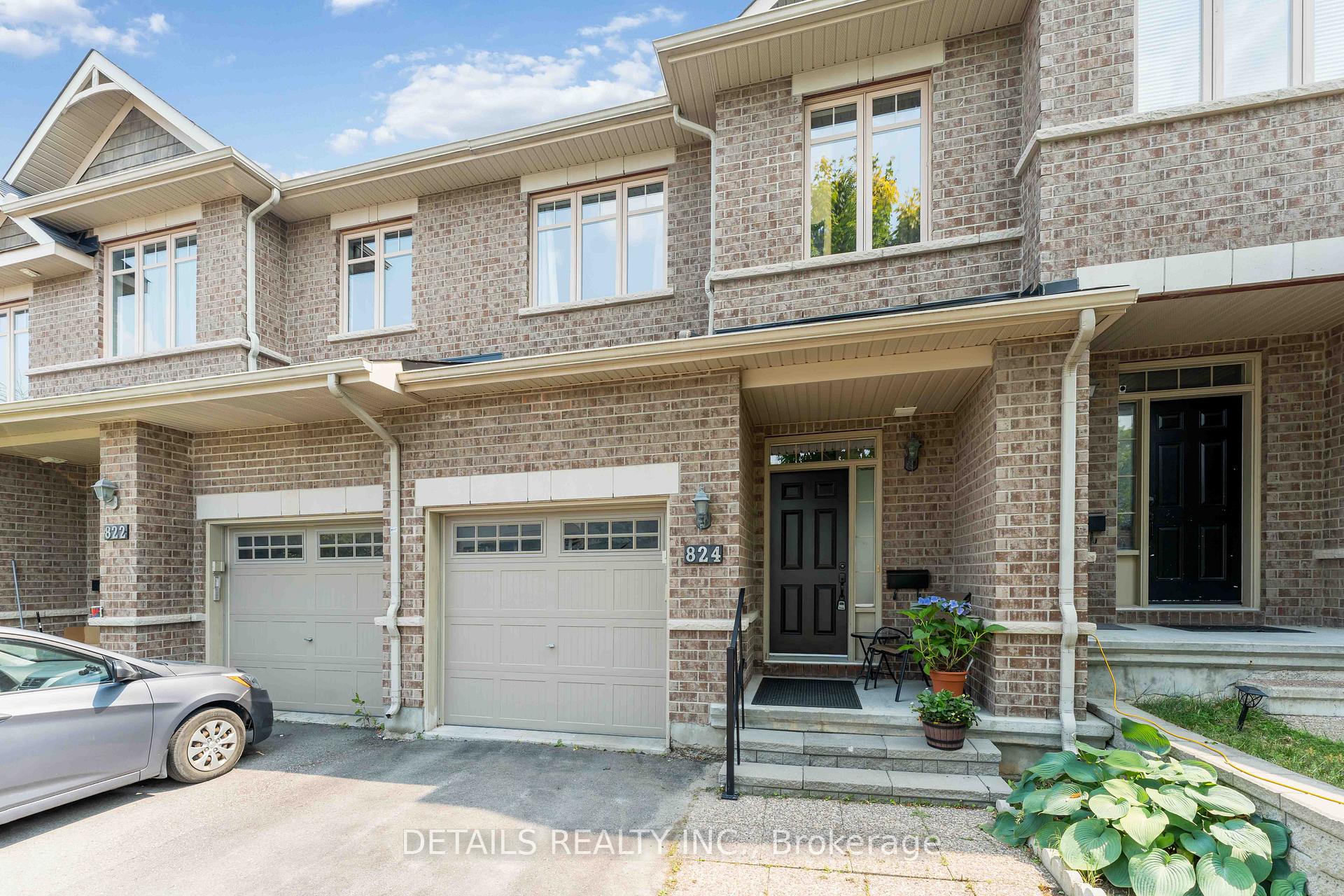 Photo 3 of 824 Fletcher Circle, Ottawa, Kanata - Kanata Lakes/Heritage Hills — HOMEH