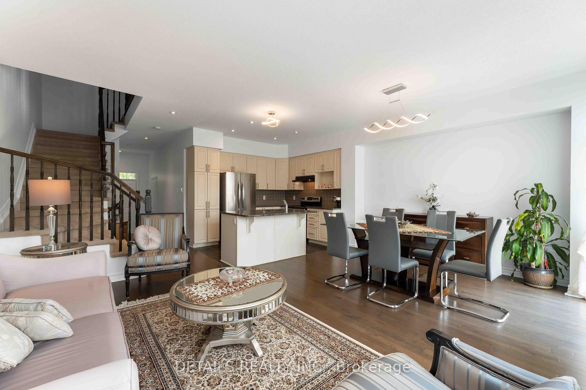Photo 10 of 824 Fletcher Circle, Ottawa, Kanata - Kanata Lakes/Heritage Hills — HOMEH
