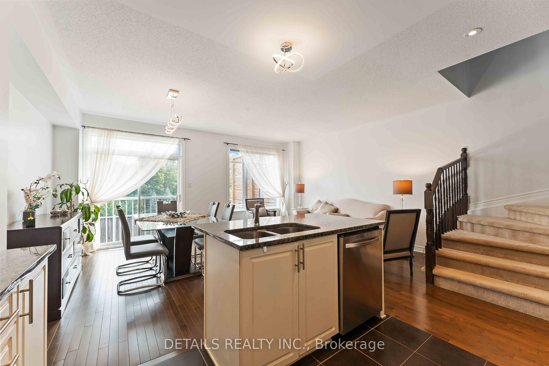 Photo 19 of 824 Fletcher Circle, Ottawa, Kanata - Kanata Lakes/Heritage Hills — HOMEH