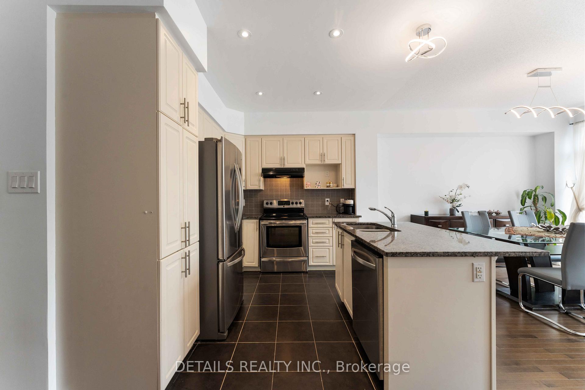 Photo 20 of 824 Fletcher Circle, Ottawa, Kanata - Kanata Lakes/Heritage Hills — HOMEH