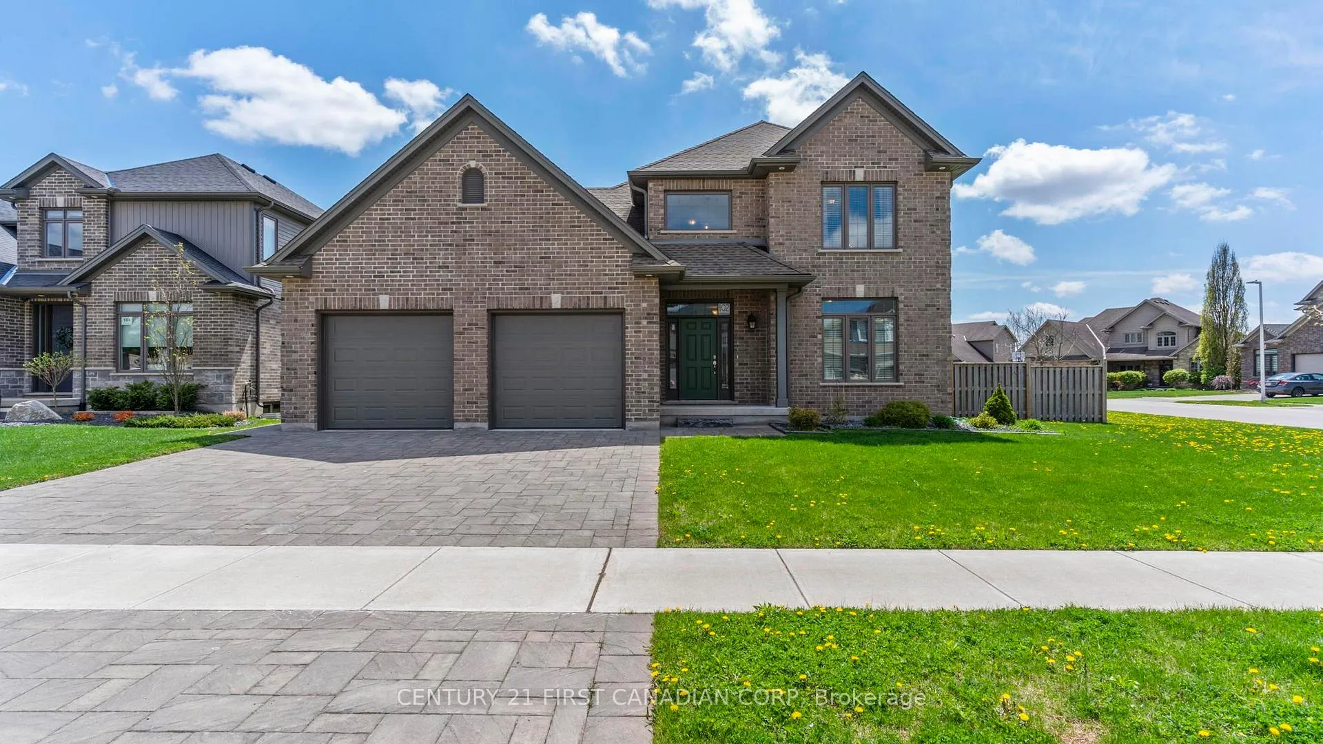 Photo 1 of 102 Caverhill Crescent, Middlesex Centre, Komoka — HOMEH