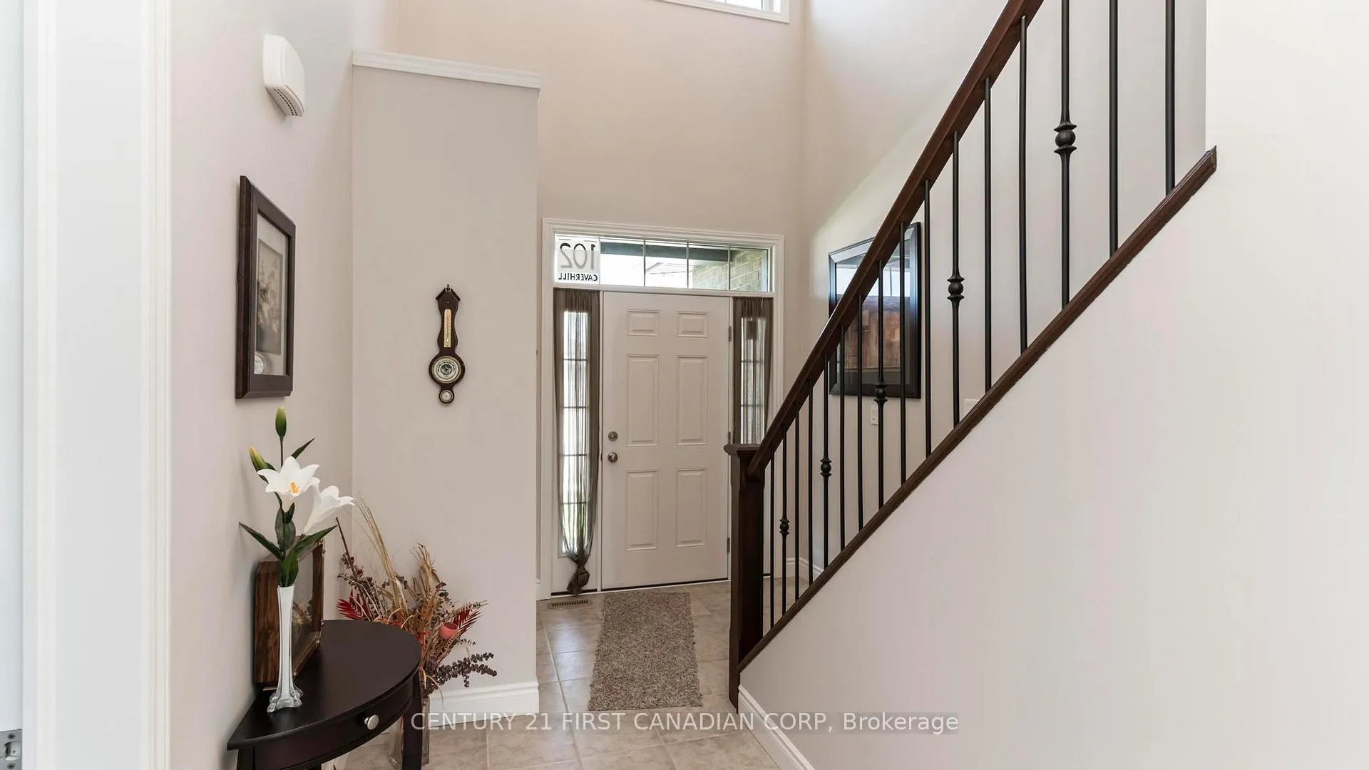 Photo 4 of 102 Caverhill Crescent, Middlesex Centre, Komoka — HOMEH