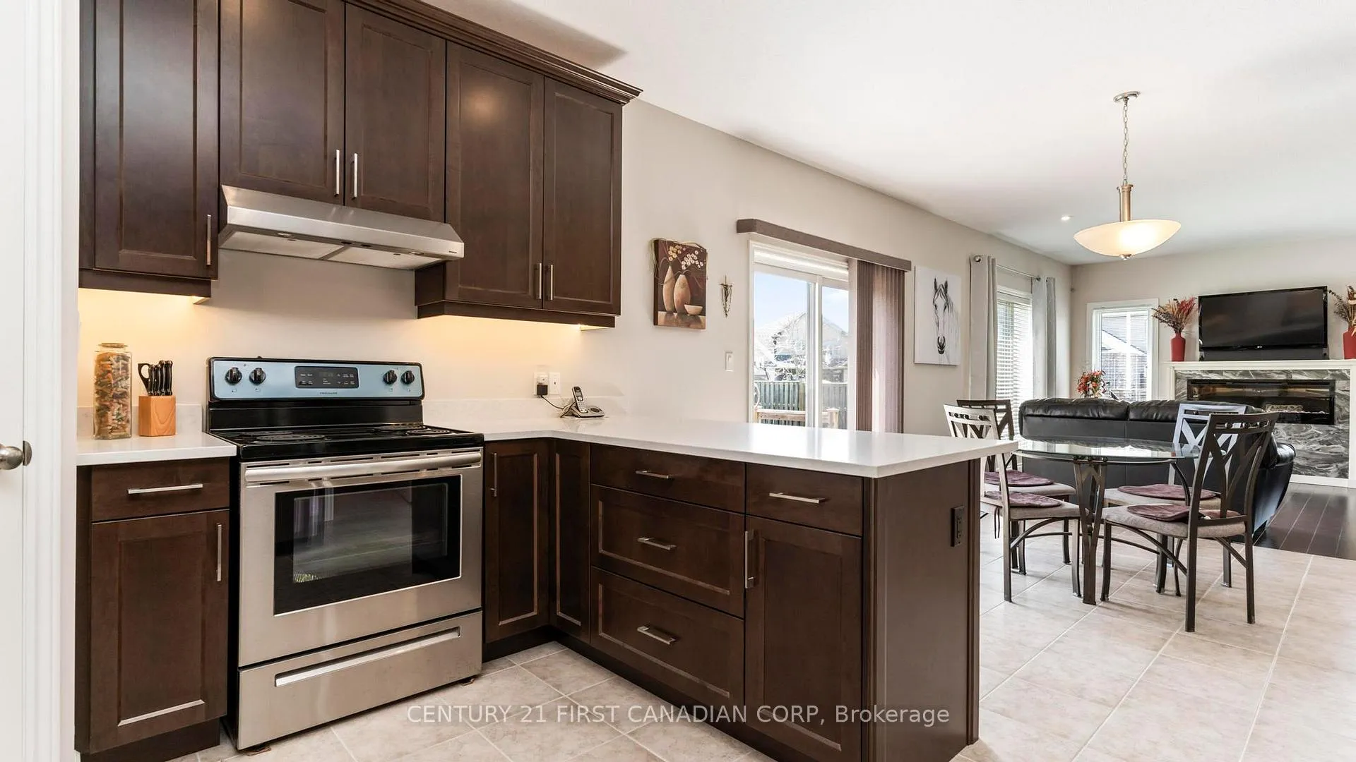 Photo 14 of 102 Caverhill Crescent, Middlesex Centre, Komoka — HOMEH