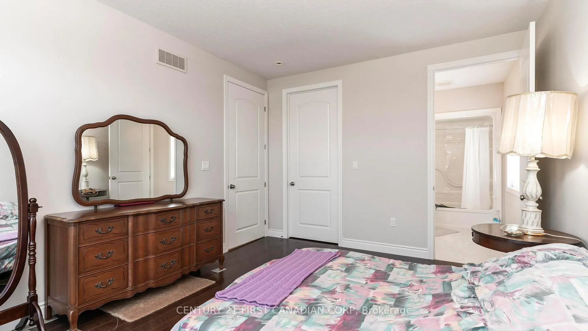 Photo 18 of 102 Caverhill Crescent, Middlesex Centre, Komoka — HOMEH