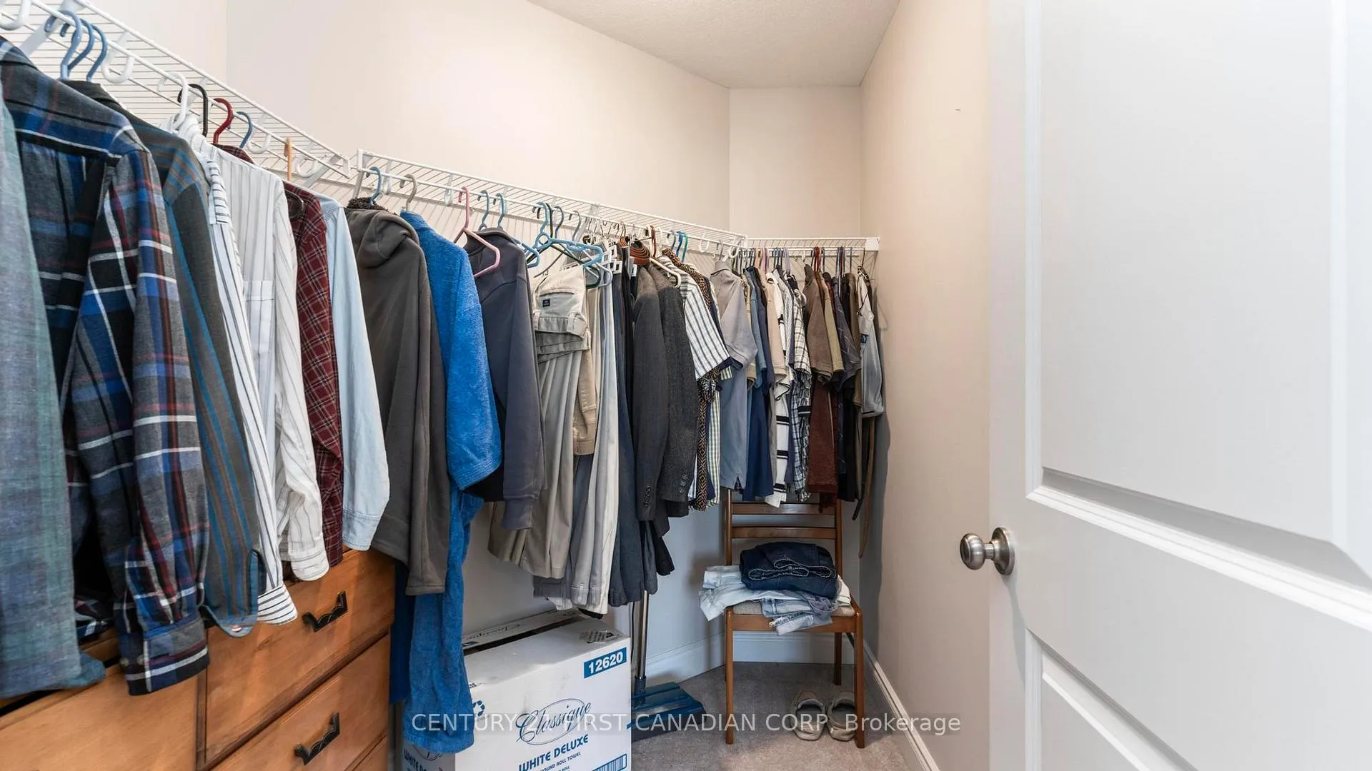 Photo 27 of 102 Caverhill Crescent, Middlesex Centre, Komoka — HOMEH