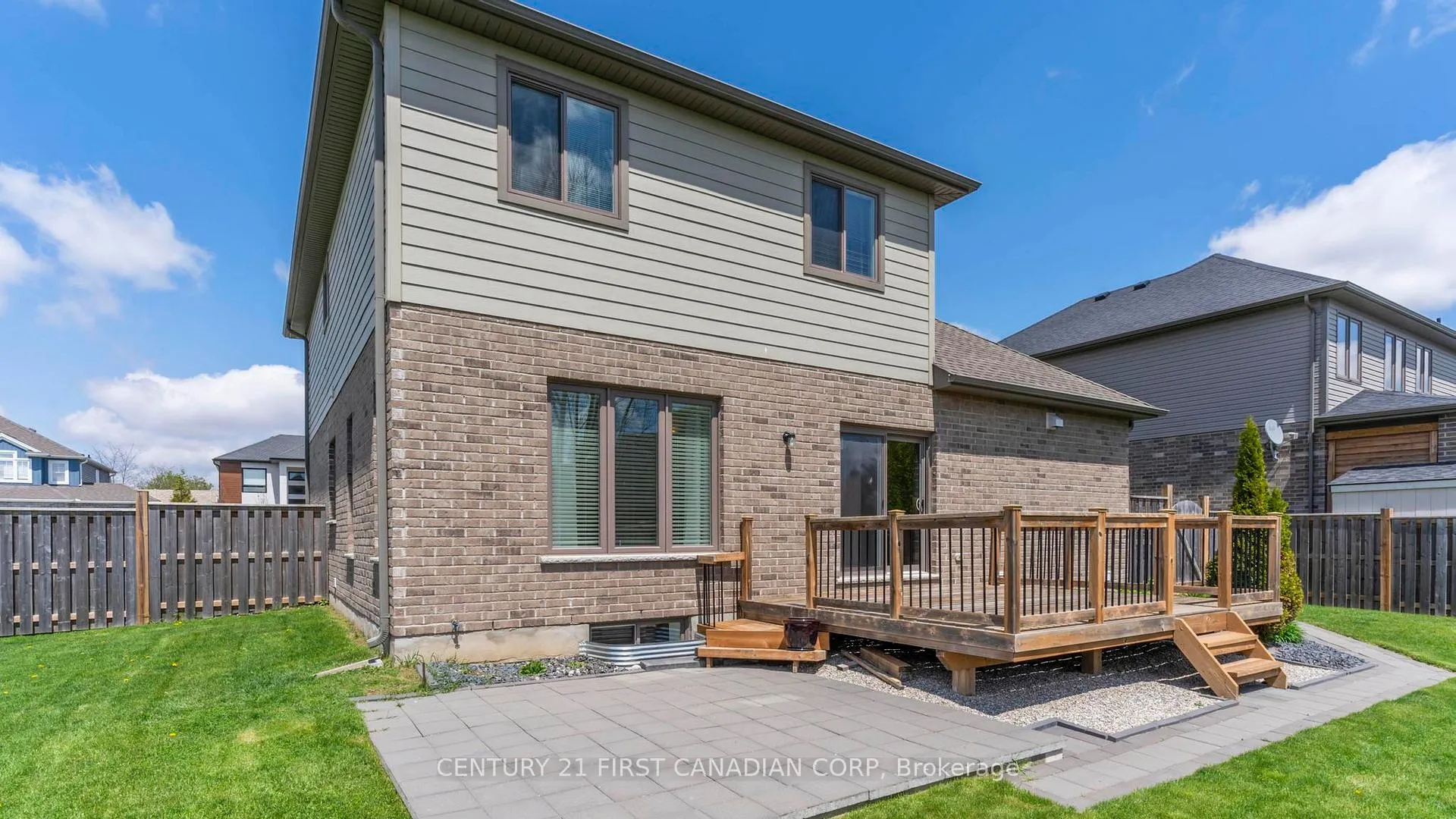 Photo 40 of 102 Caverhill Crescent, Middlesex Centre, Komoka — HOMEH