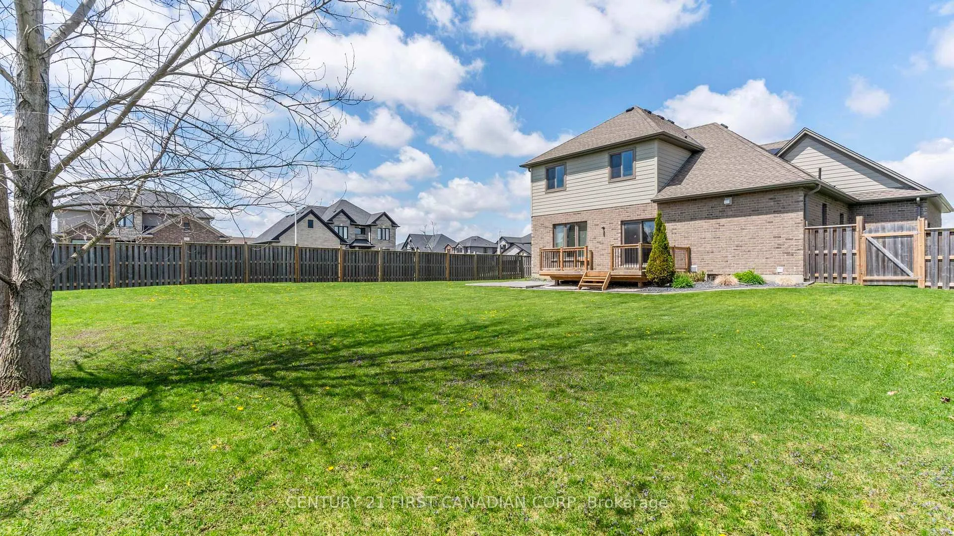 Photo 46 of 102 Caverhill Crescent, Middlesex Centre, Komoka — HOMEH