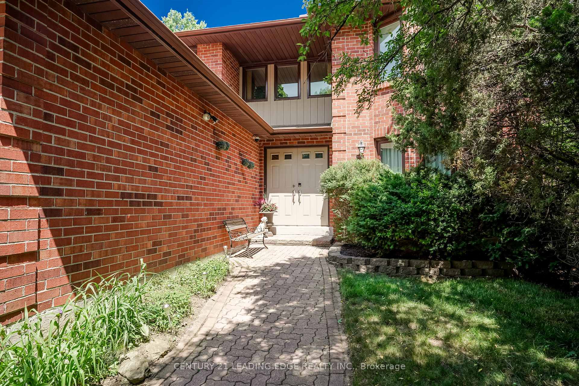 Photo 2 of 48 Emeline Crescent, Markham, Markham Village — HOMEH