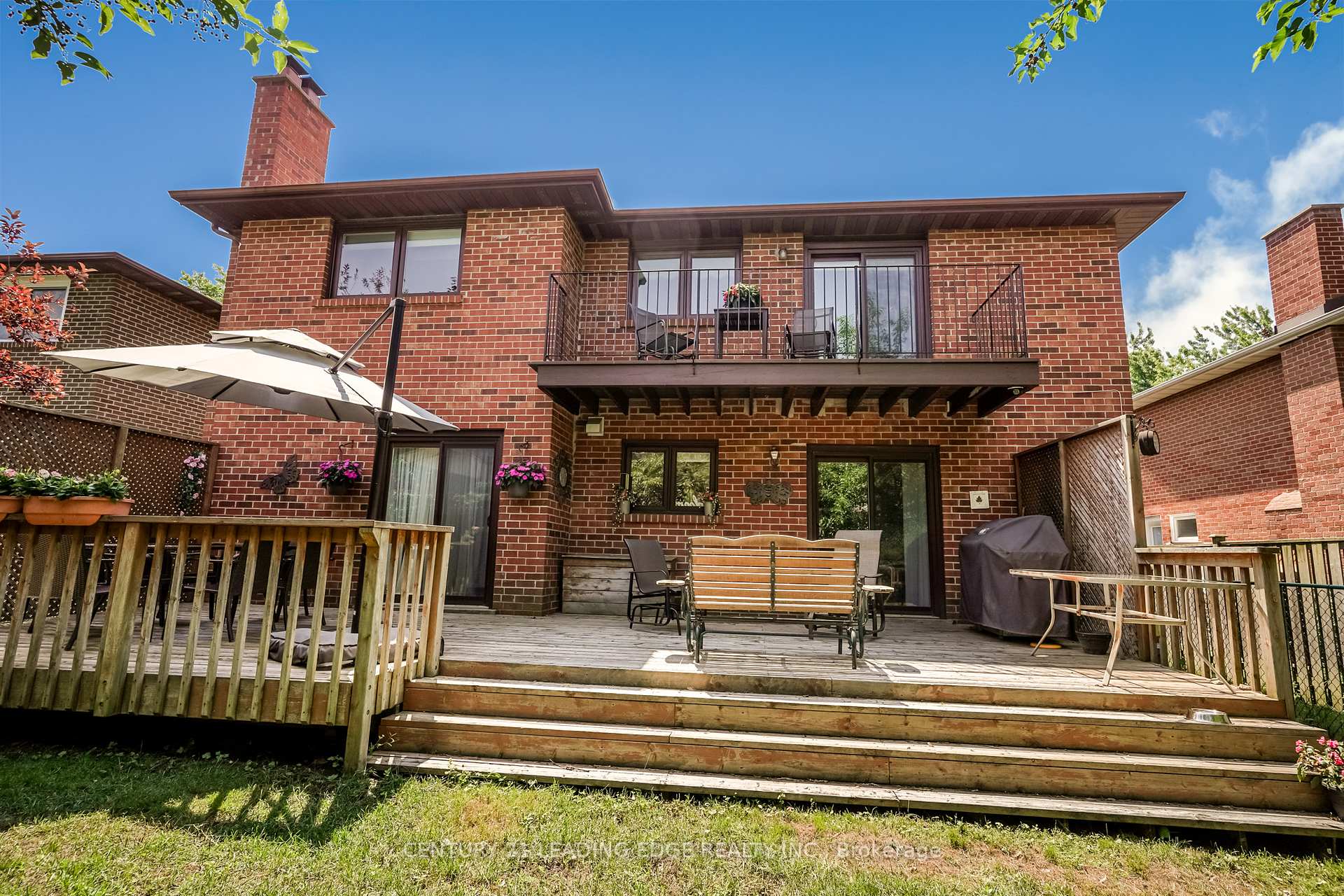 Photo 3 of 48 Emeline Crescent, Markham, Markham Village — HOMEH