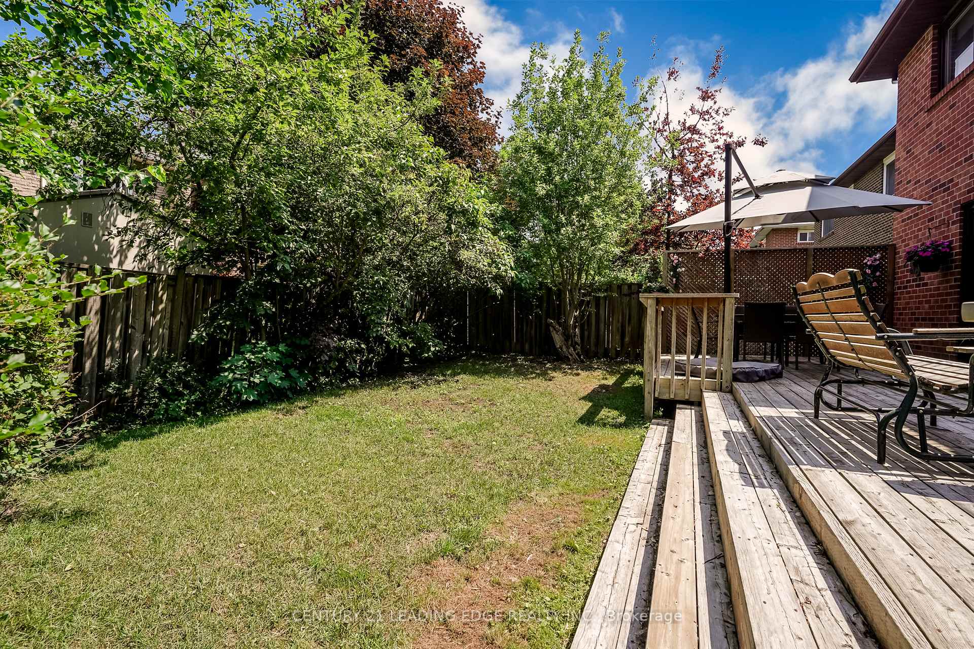 Photo 4 of 48 Emeline Crescent, Markham, Markham Village — HOMEH