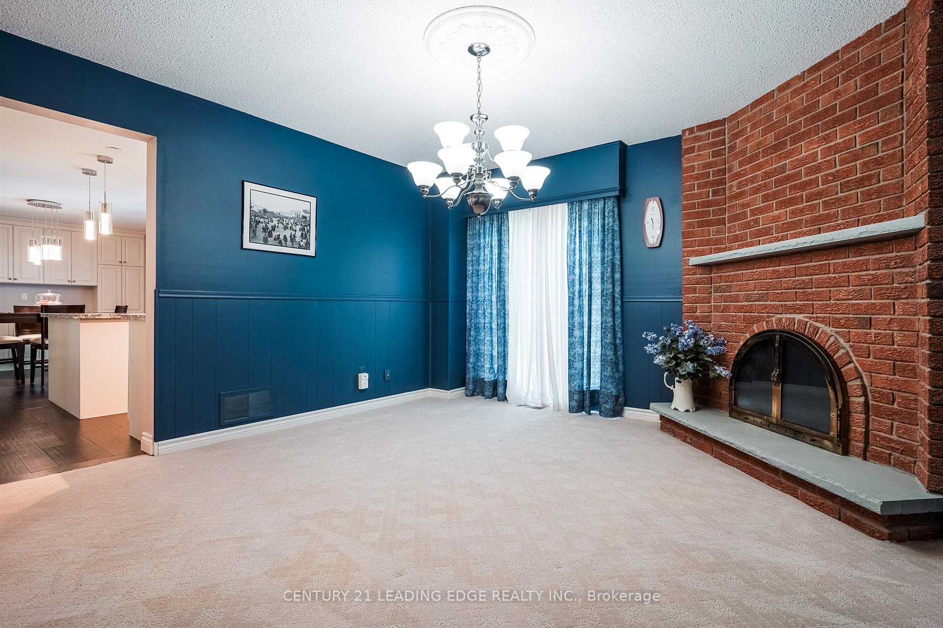 Photo 11 of 48 Emeline Crescent, Markham, Markham Village — HOMEH