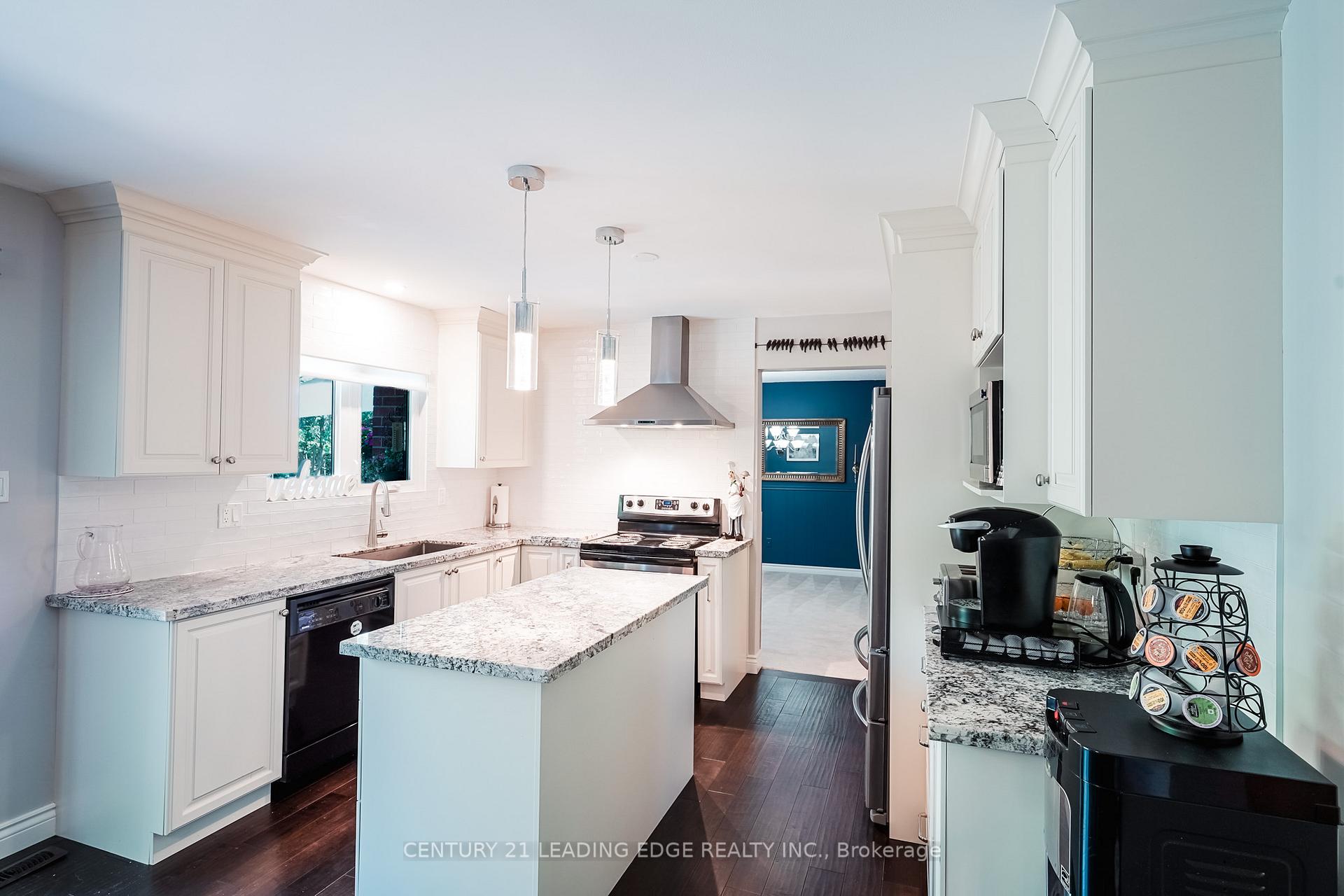 Photo 17 of 48 Emeline Crescent, Markham, Markham Village — HOMEH