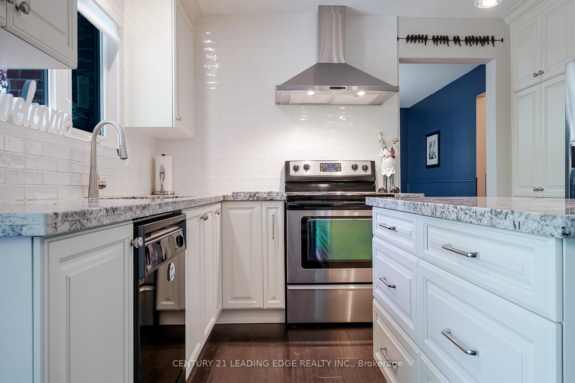 Photo 19 of 48 Emeline Crescent, Markham, Markham Village — HOMEH