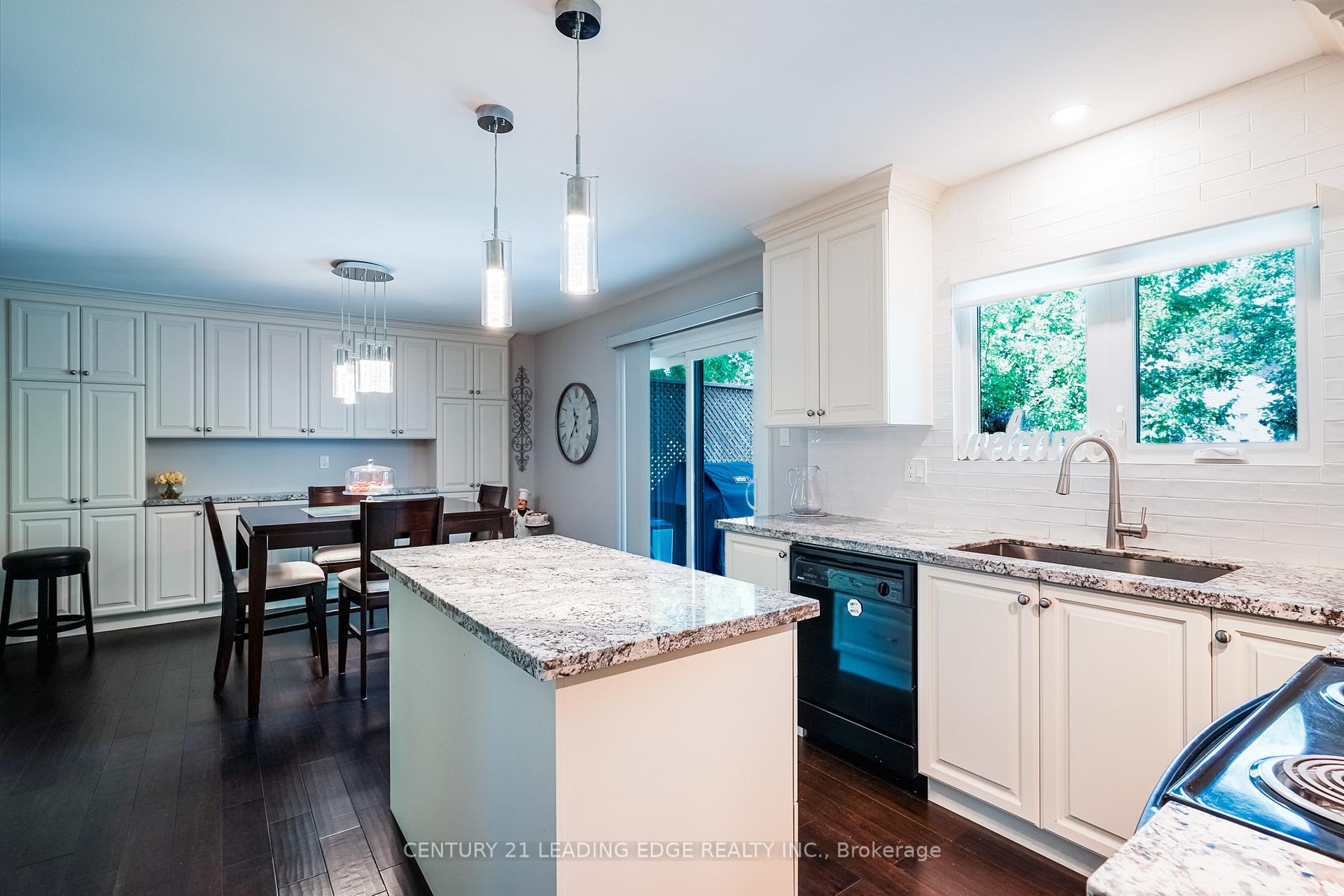 Photo 21 of 48 Emeline Crescent, Markham, Markham Village — HOMEH