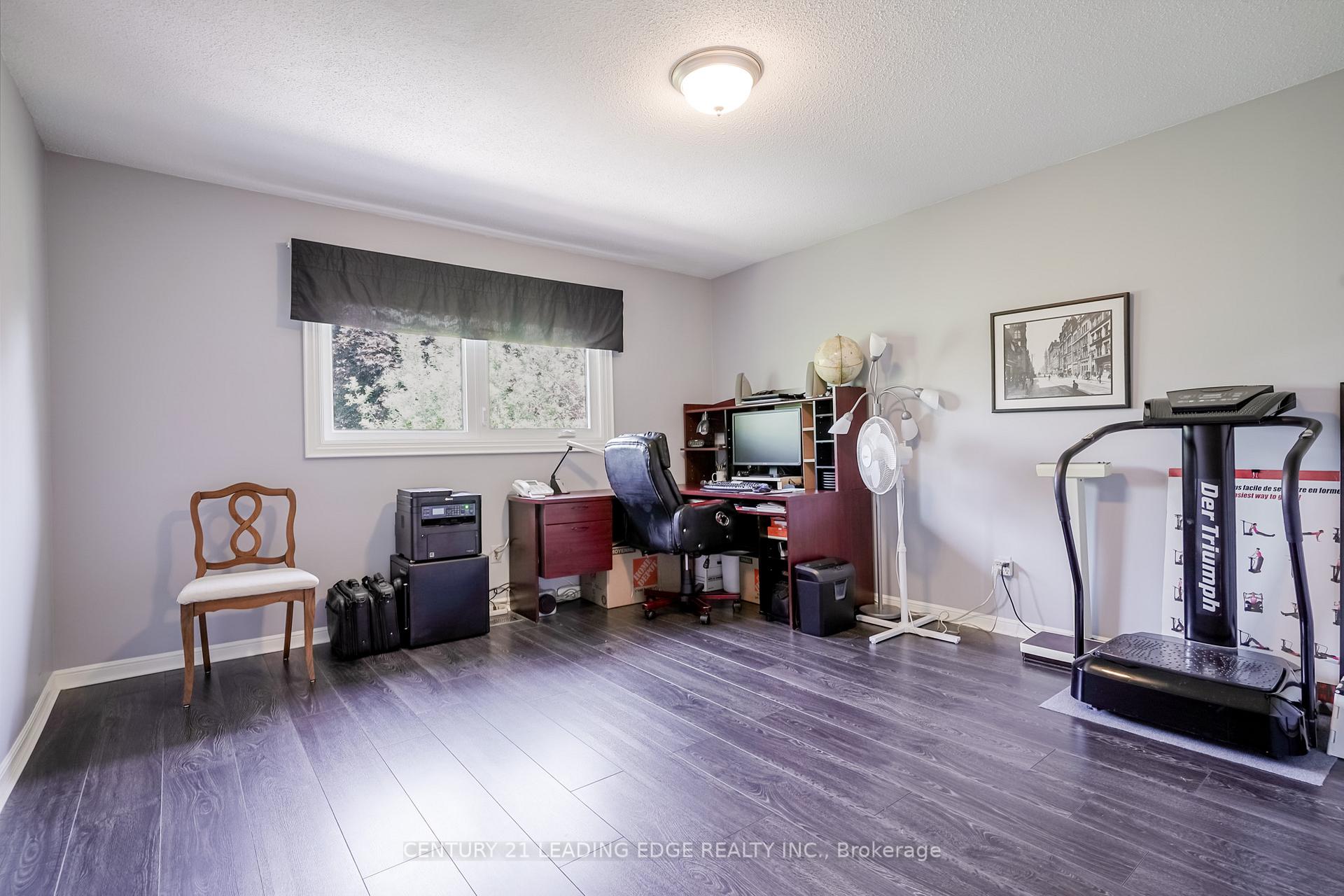 Photo 32 of 48 Emeline Crescent, Markham, Markham Village — HOMEH