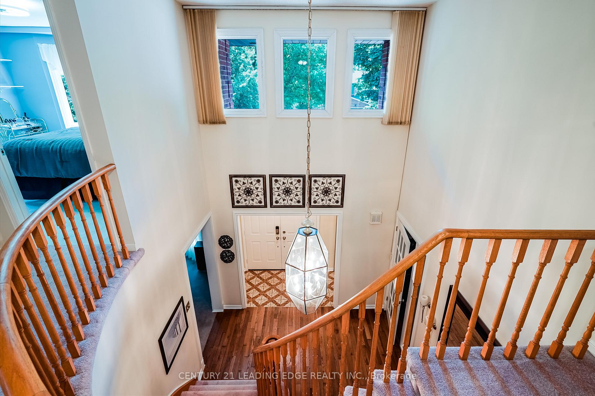 Photo 39 of 48 Emeline Crescent, Markham, Markham Village — HOMEH