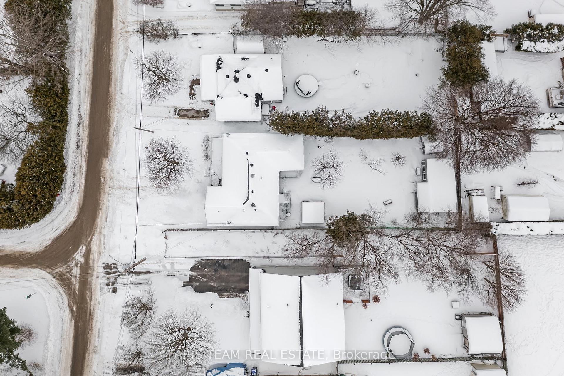 Photo 12 of 2063 Lilac Drive, Innisfil, Alcona — HOMEH