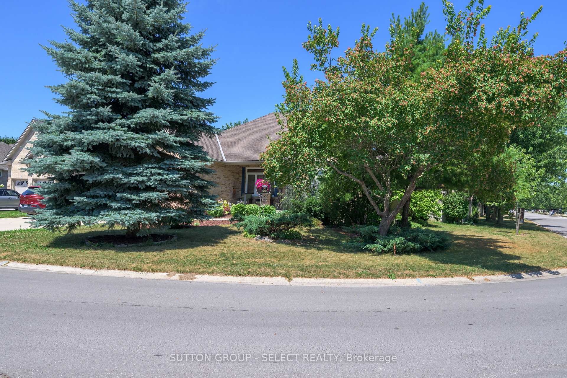 Photo 2 of 109 Willow Ridge, Middlesex Centre, Komoka — HOMEH