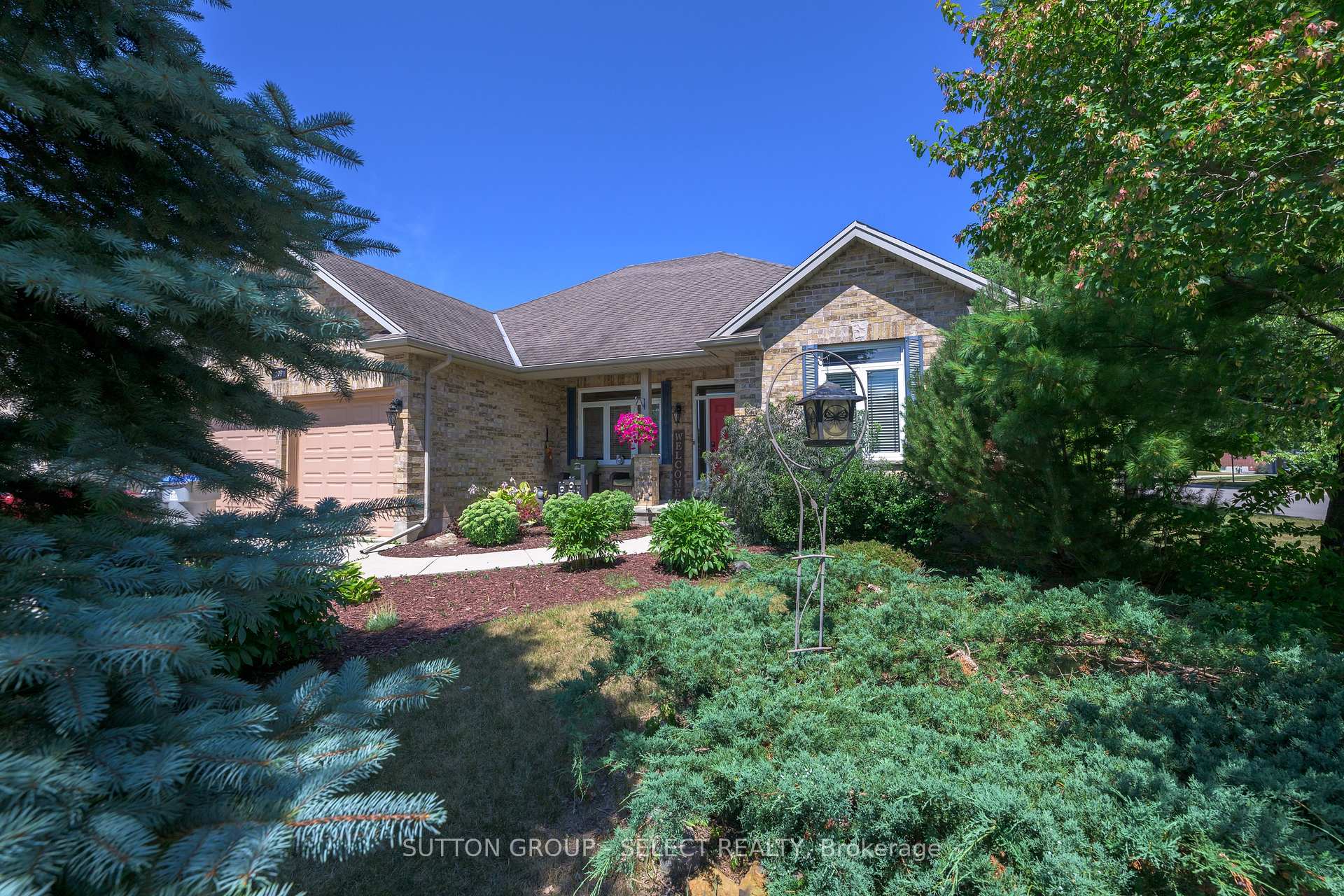 Photo 4 of 109 Willow Ridge, Middlesex Centre, Komoka — HOMEH