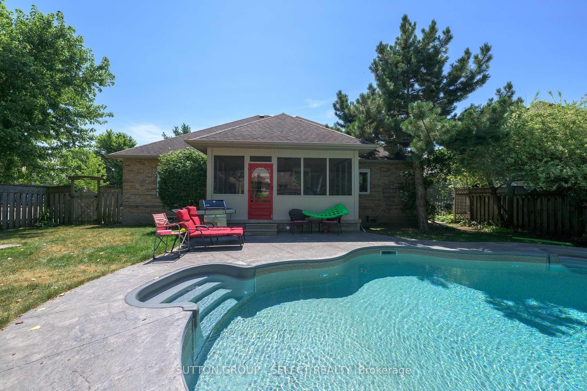 Photo 12 of 109 Willow Ridge, Middlesex Centre, Komoka — HOMEH