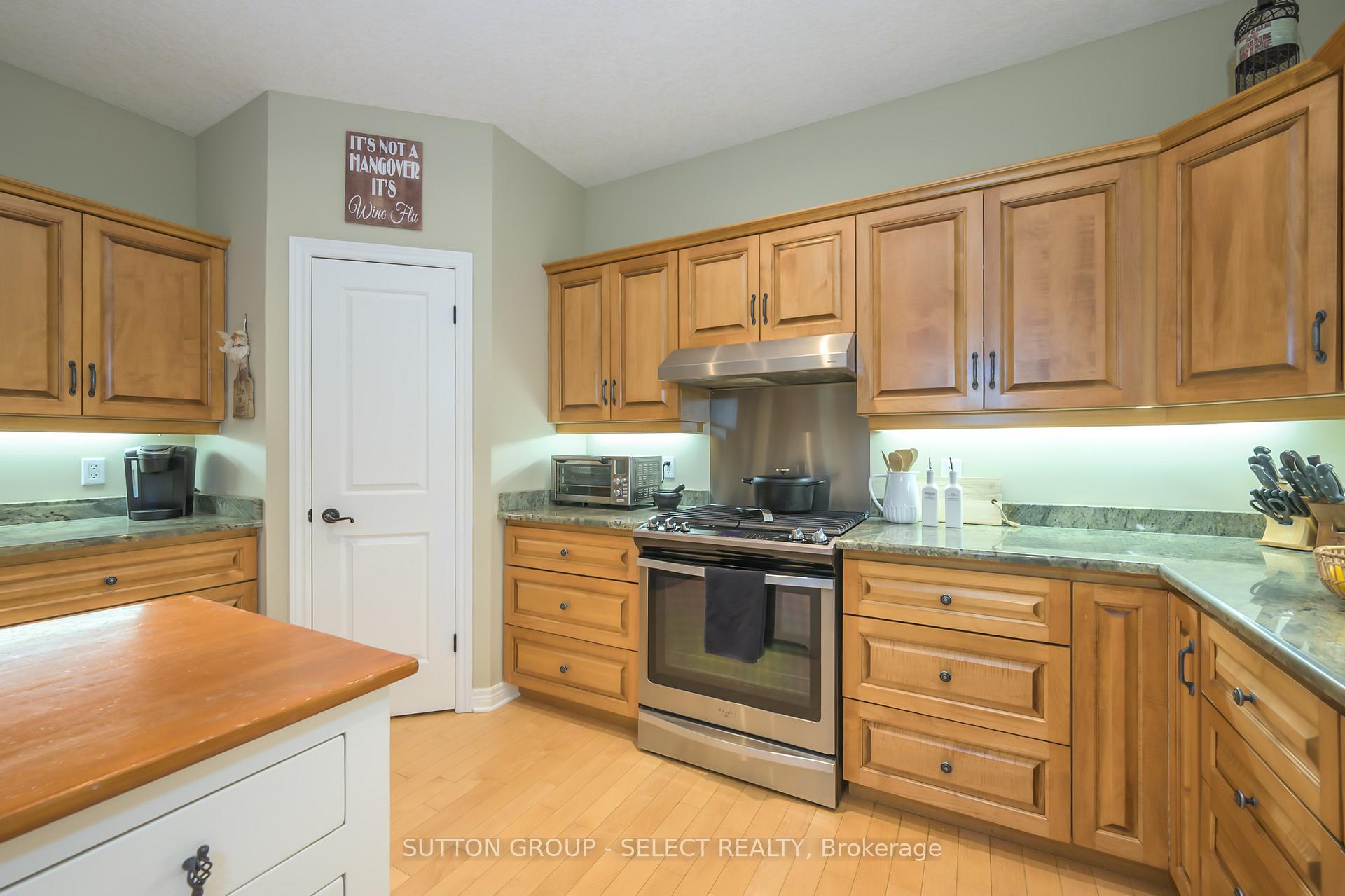 Photo 23 of 109 Willow Ridge, Middlesex Centre, Komoka — HOMEH