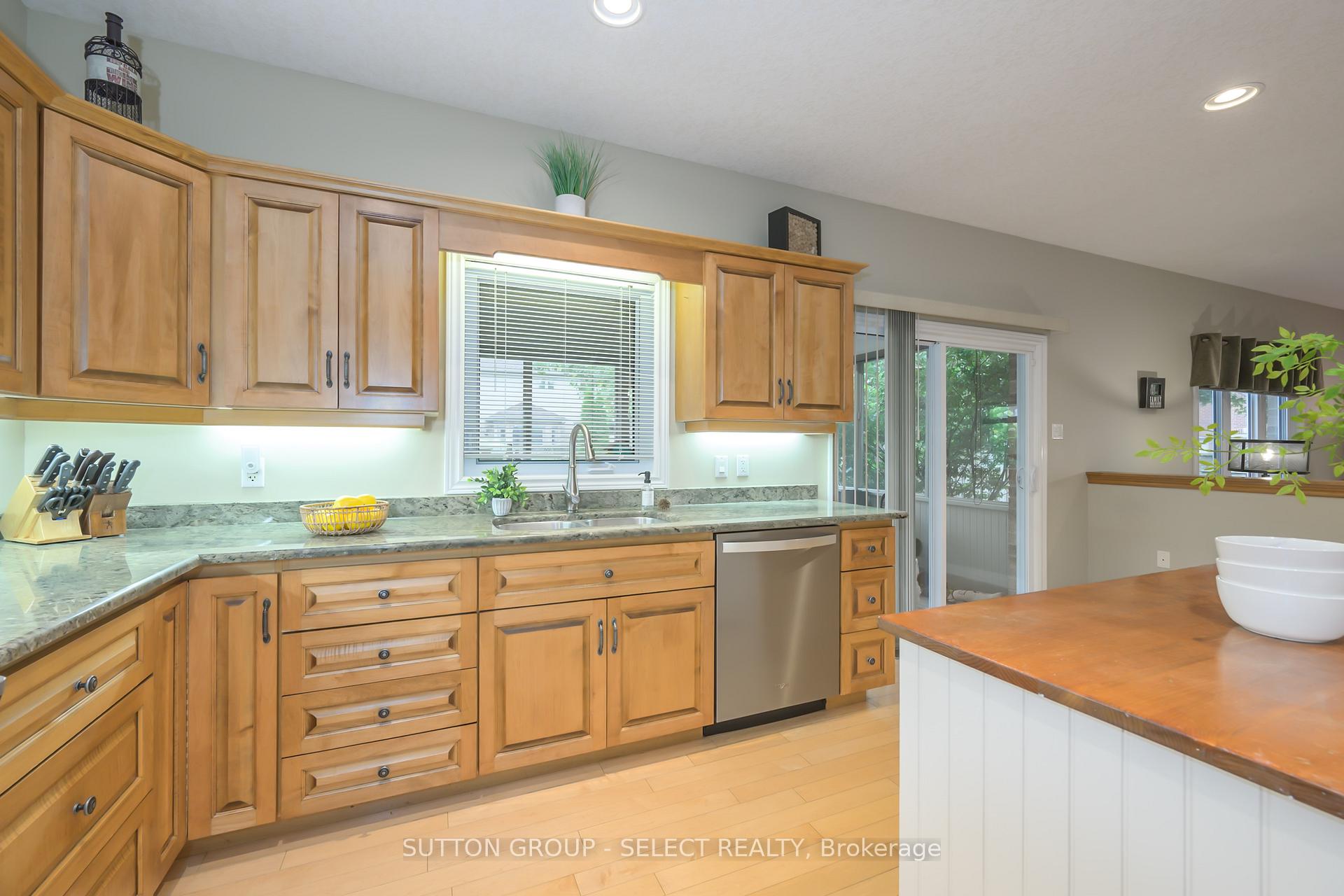 Photo 25 of 109 Willow Ridge, Middlesex Centre, Komoka — HOMEH