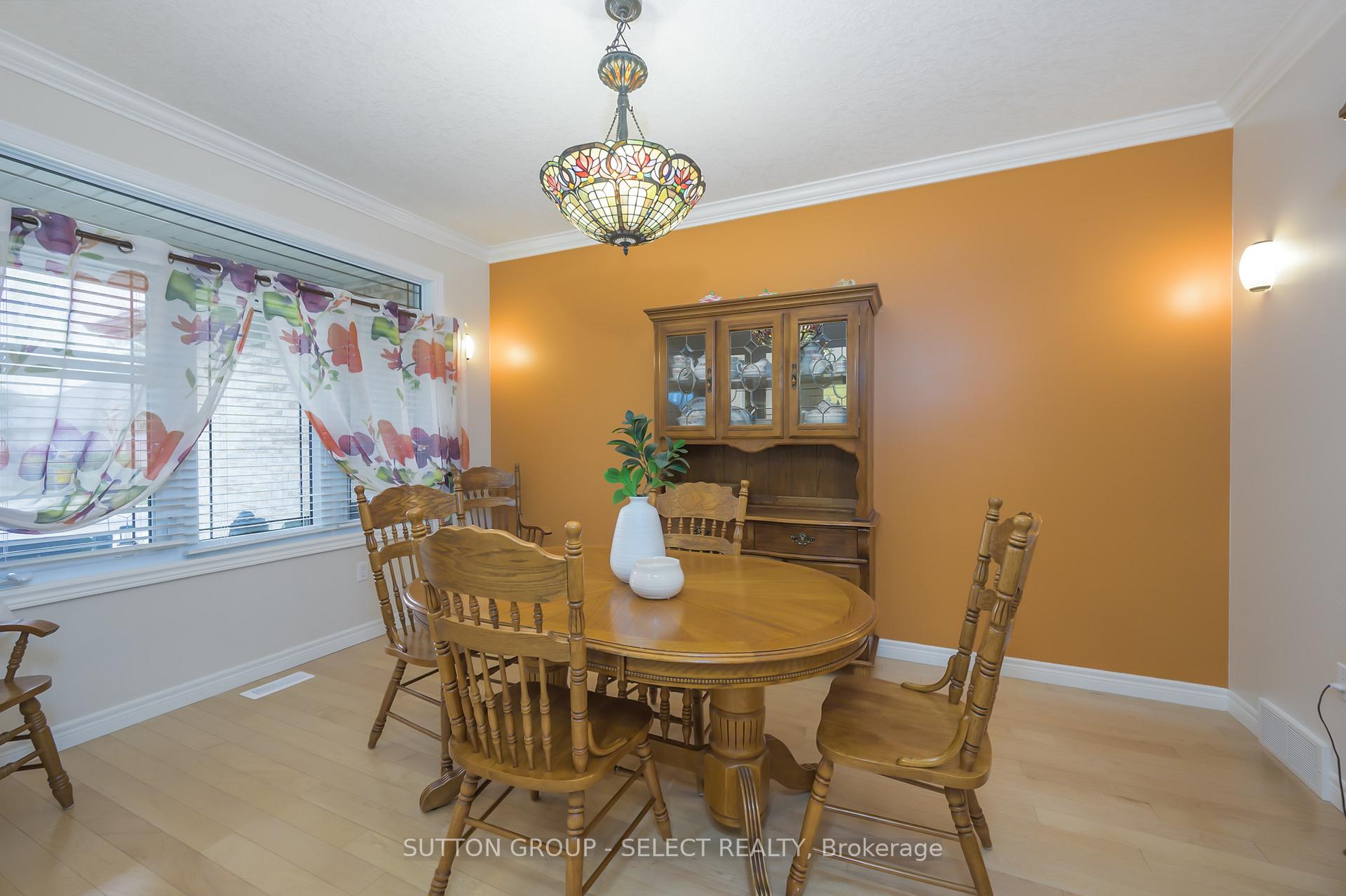 Photo 33 of 109 Willow Ridge, Middlesex Centre, Komoka — HOMEH