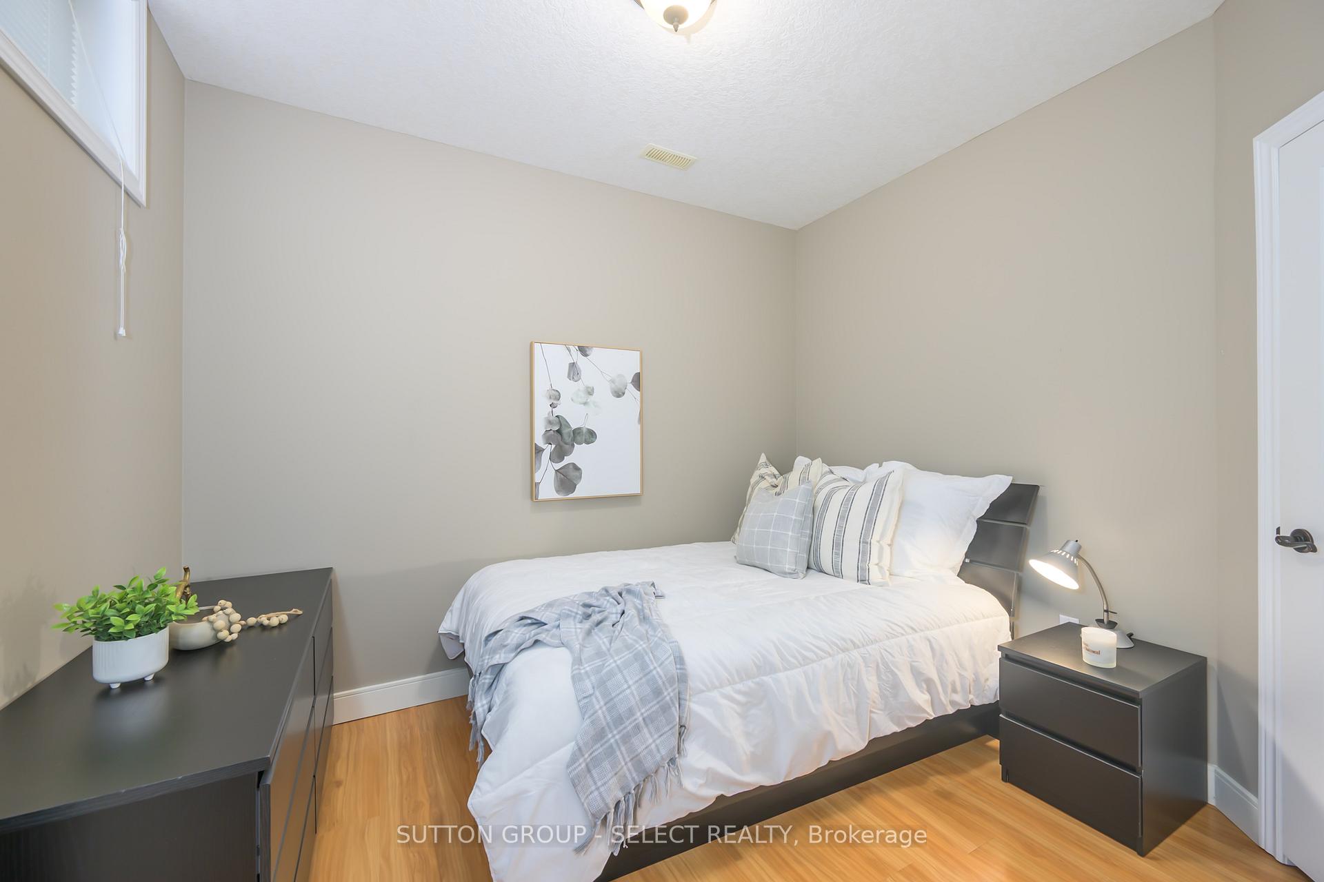 Photo 38 of 109 Willow Ridge, Middlesex Centre, Komoka — HOMEH