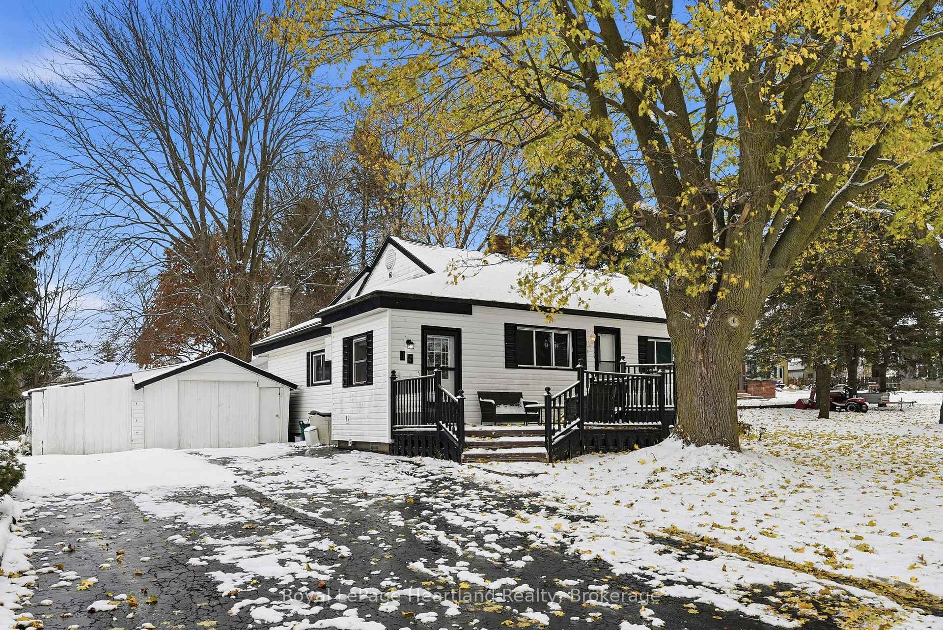 Photo 2 of 15 Wilson Street, Minto — HOMEH