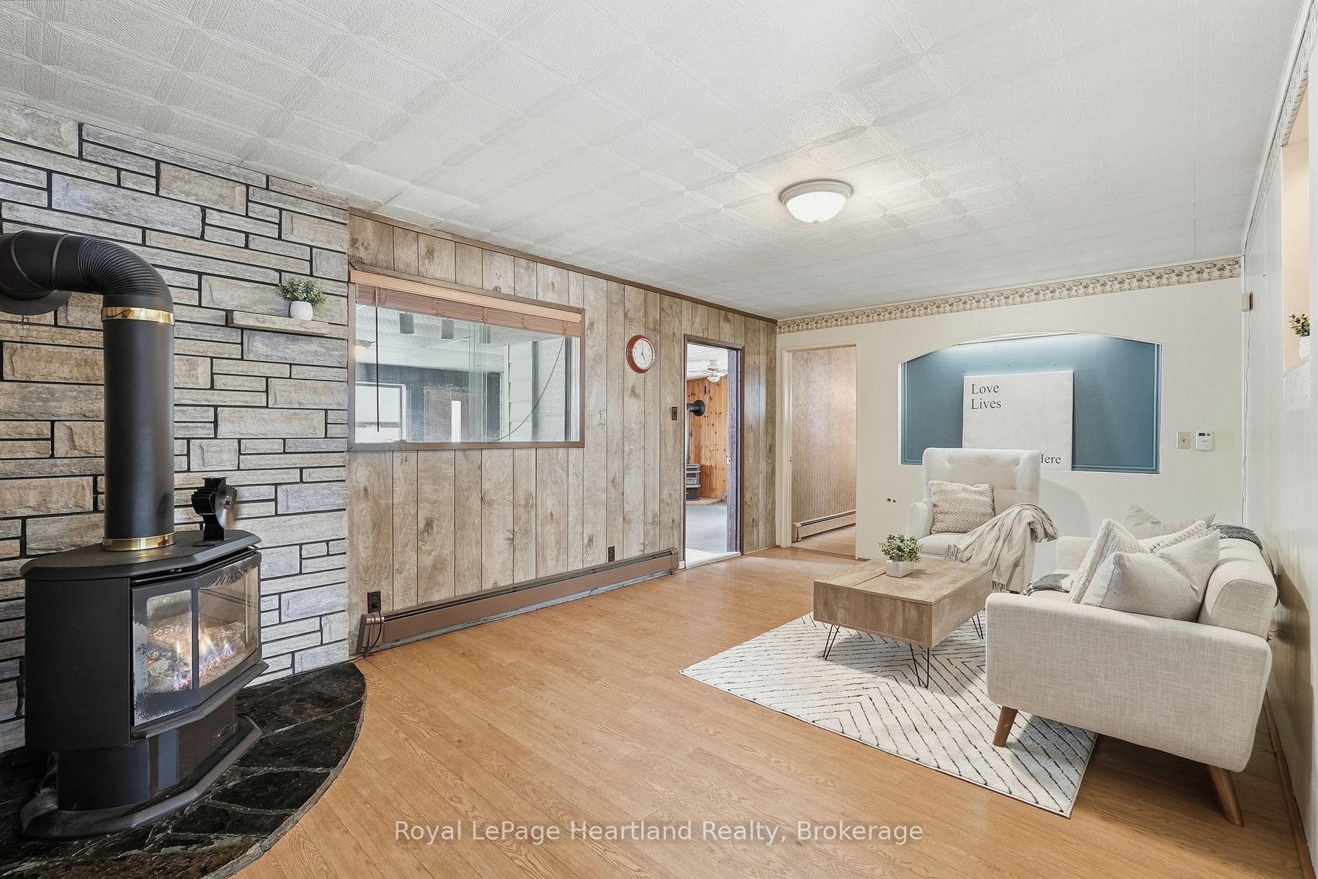 Photo 16 of 15 Wilson Street, Minto — HOMEH