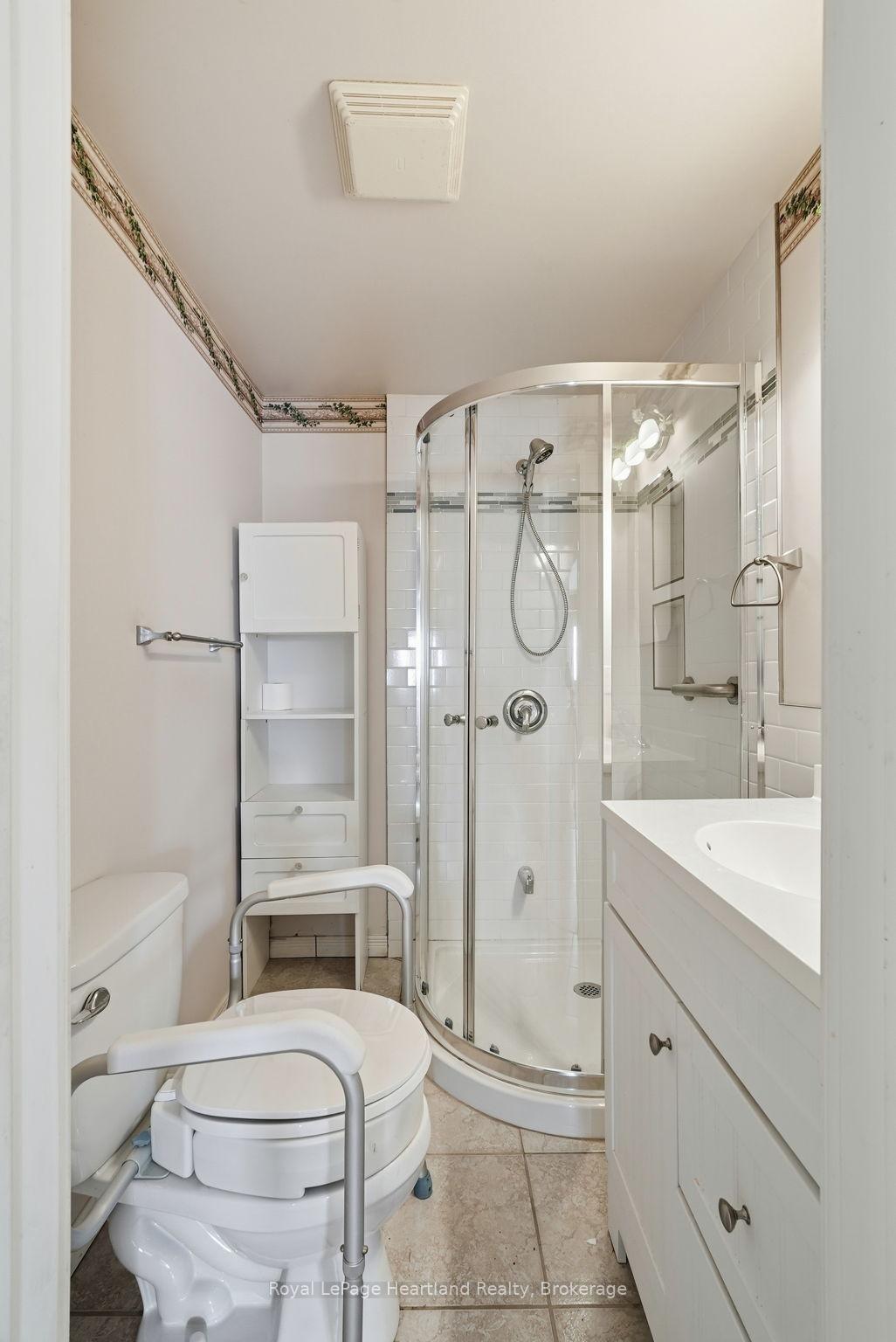 Photo 21 of 15 Wilson Street, Minto — HOMEH