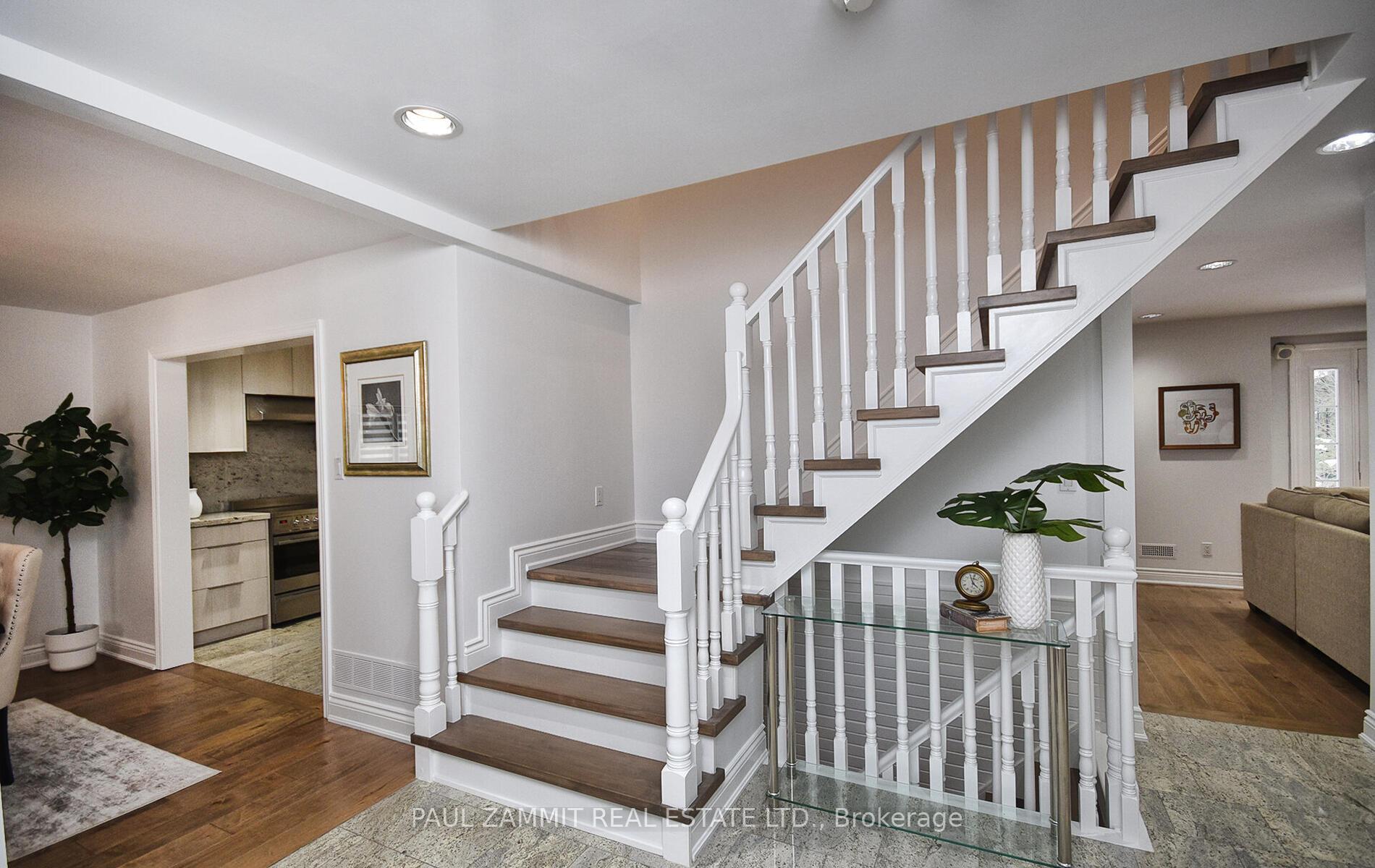 Photo 4 of 175 Bayview Fairways Drive, Markham, Bayview Fairway-Bayview Country Club Estates — HOMEH