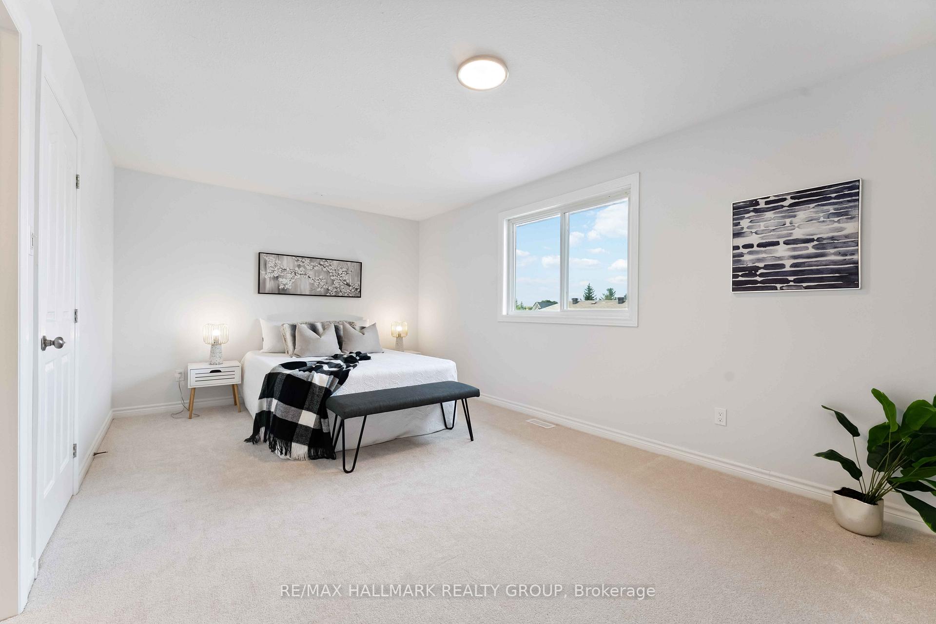 Photo 16 of 27 Wallsend Avenue, Ottawa, Kanata - Morgan's Grant/South March — HOMEH