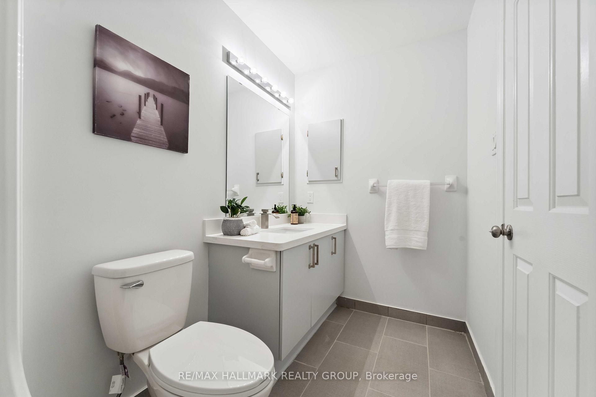 Photo 25 of 27 Wallsend Avenue, Ottawa, Kanata - Morgan's Grant/South March — HOMEH