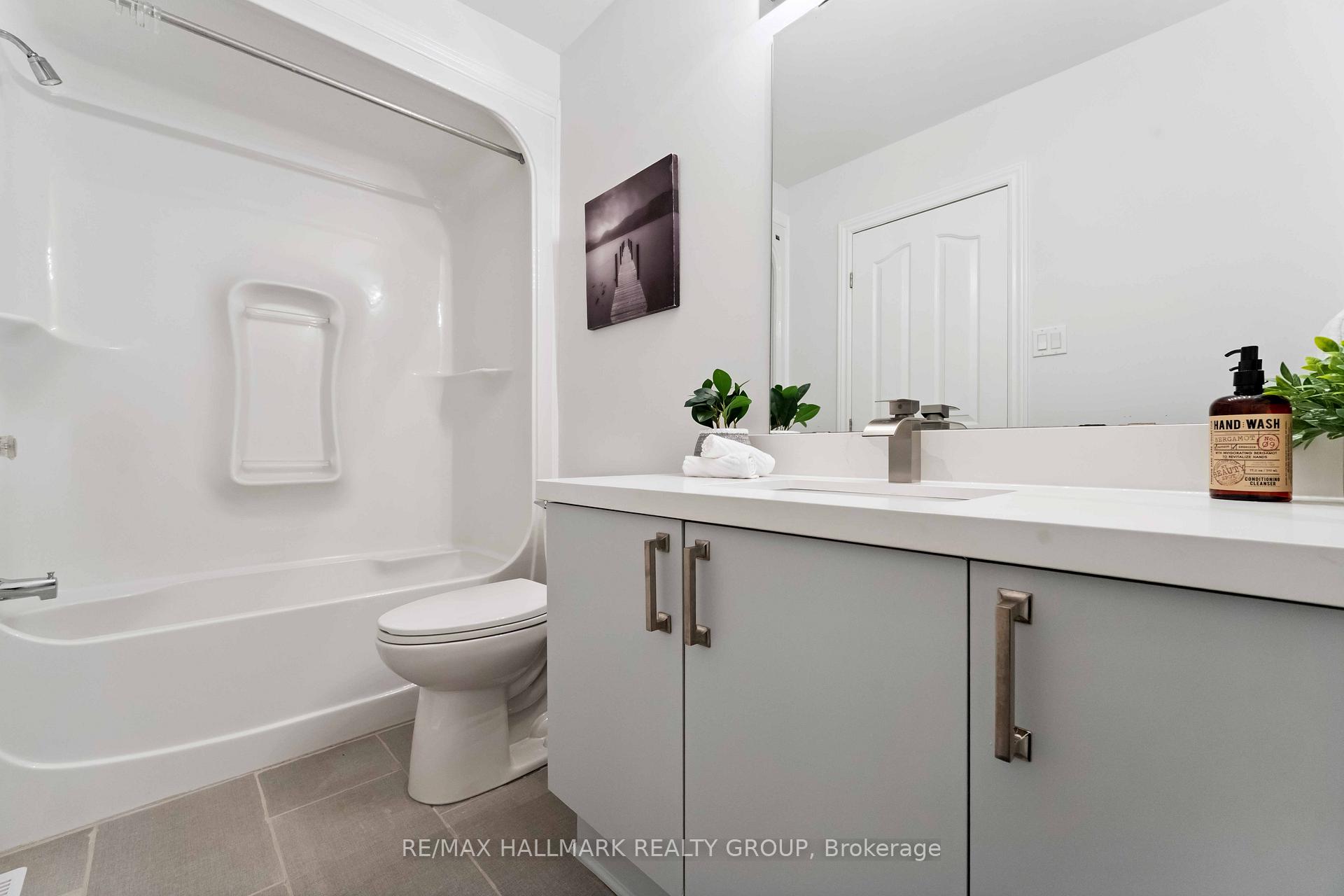 Photo 26 of 27 Wallsend Avenue, Ottawa, Kanata - Morgan's Grant/South March — HOMEH