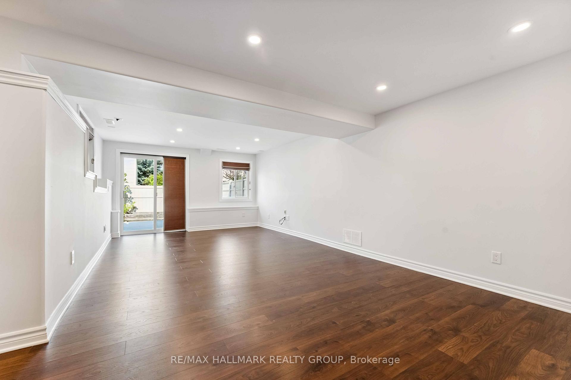 Photo 28 of 27 Wallsend Avenue, Ottawa, Kanata - Morgan's Grant/South March — HOMEH