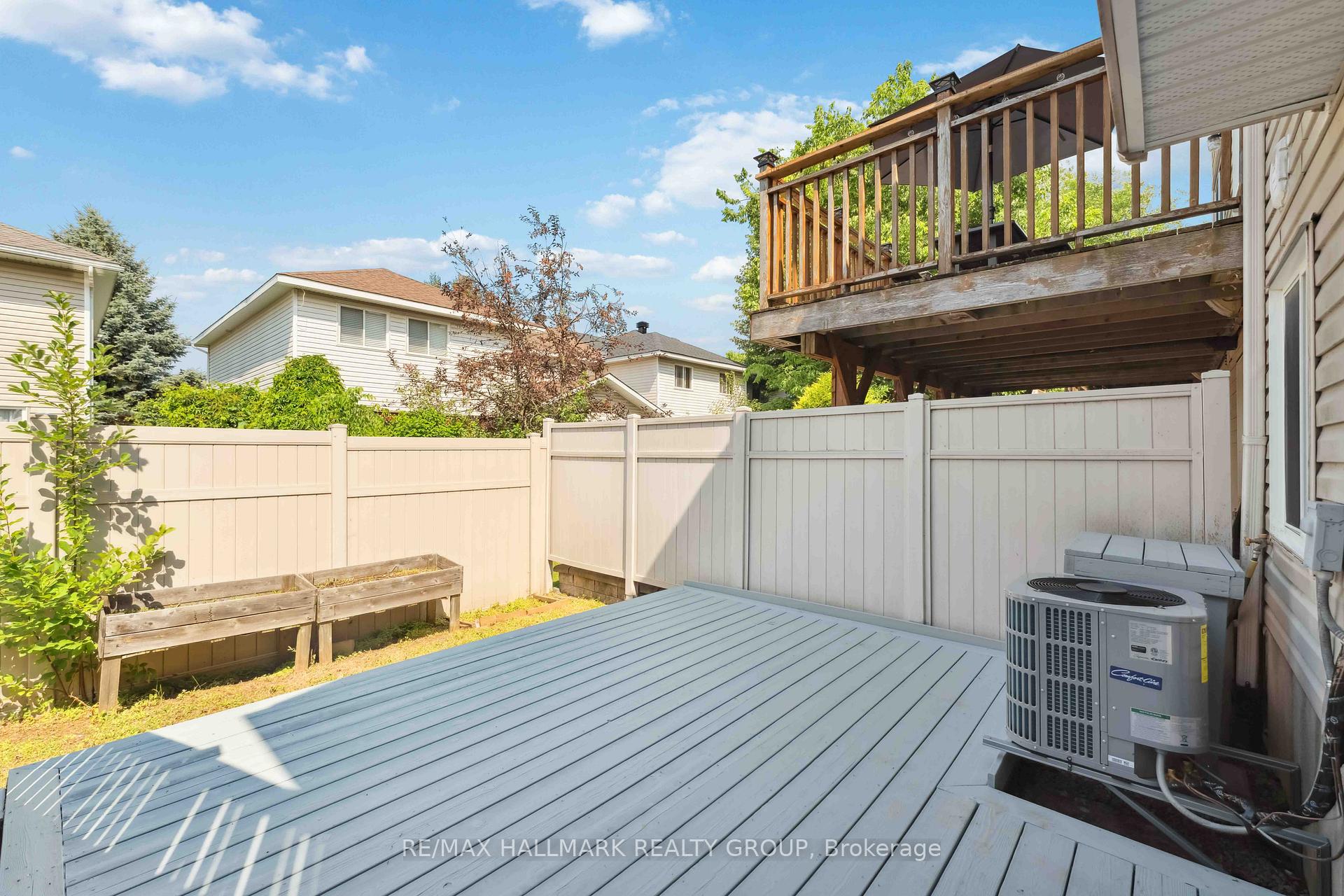 Photo 31 of 27 Wallsend Avenue, Ottawa, Kanata - Morgan's Grant/South March — HOMEH
