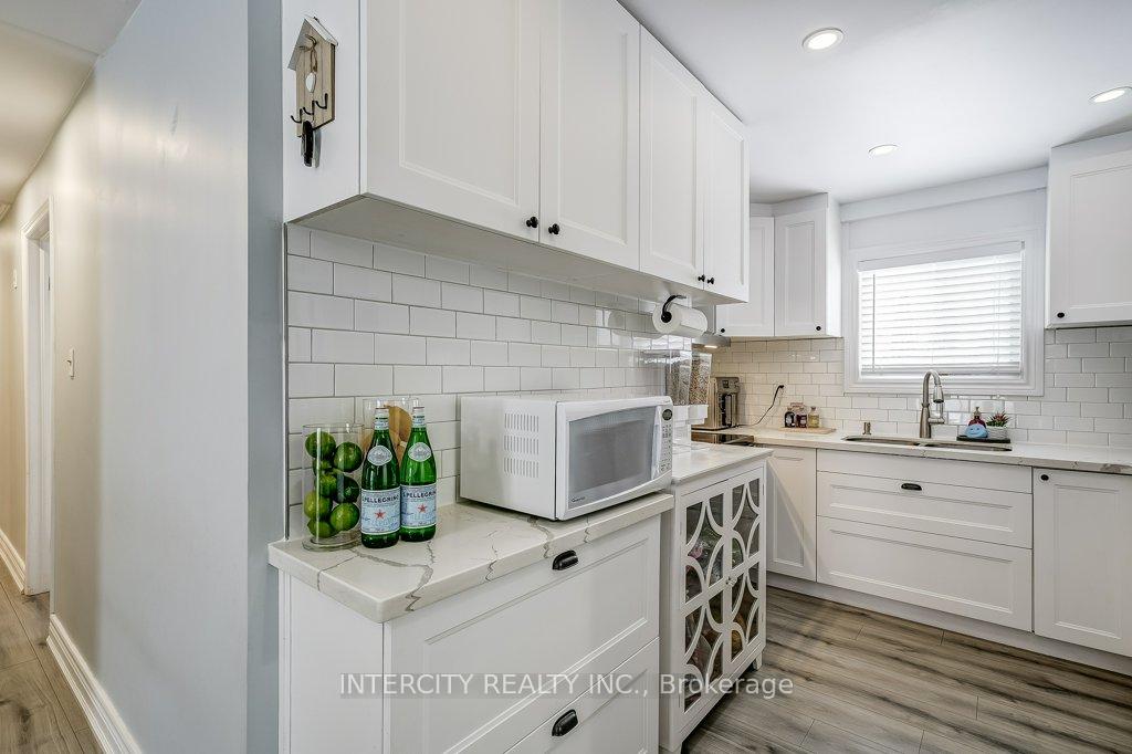 Photo 12 of 699 Burton Drive, Innisfil, Alcona — HOMEH