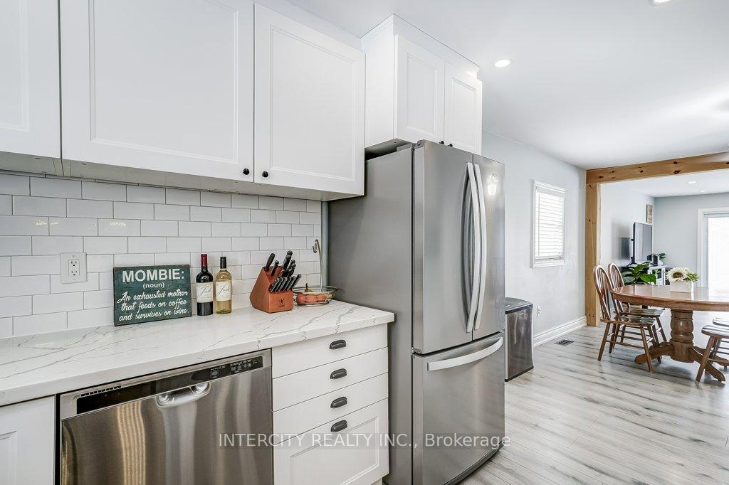 Photo 15 of 699 Burton Drive, Innisfil, Alcona — HOMEH