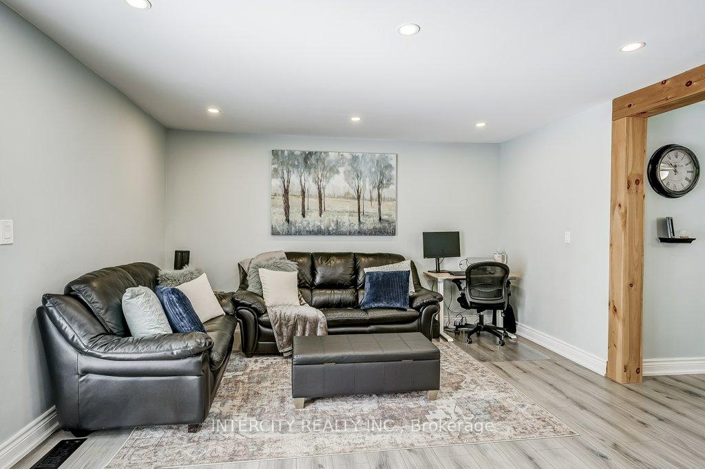 Photo 20 of 699 Burton Drive, Innisfil, Alcona — HOMEH