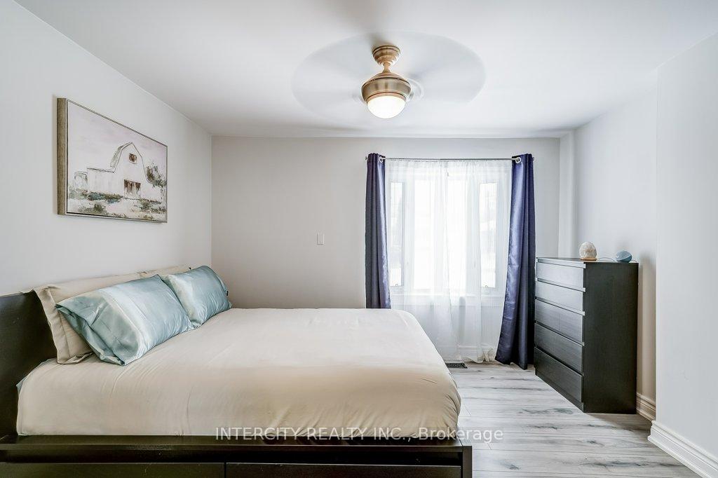 Photo 22 of 699 Burton Drive, Innisfil, Alcona — HOMEH