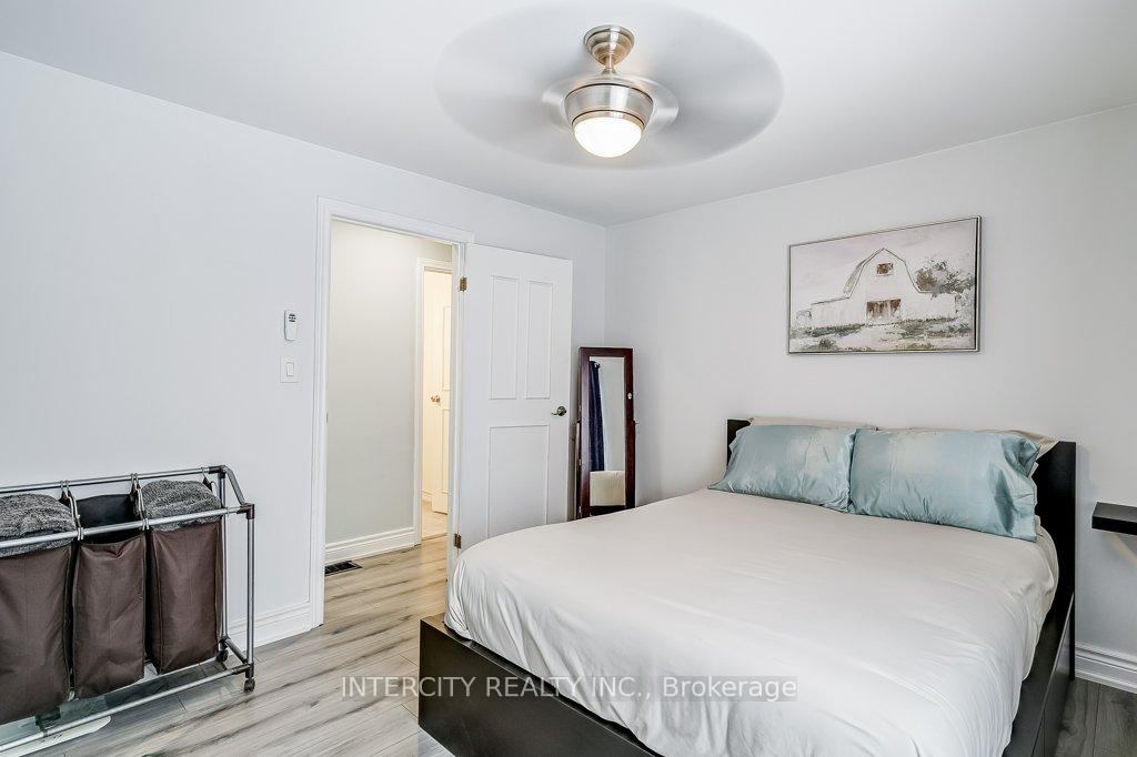 Photo 23 of 699 Burton Drive, Innisfil, Alcona — HOMEH