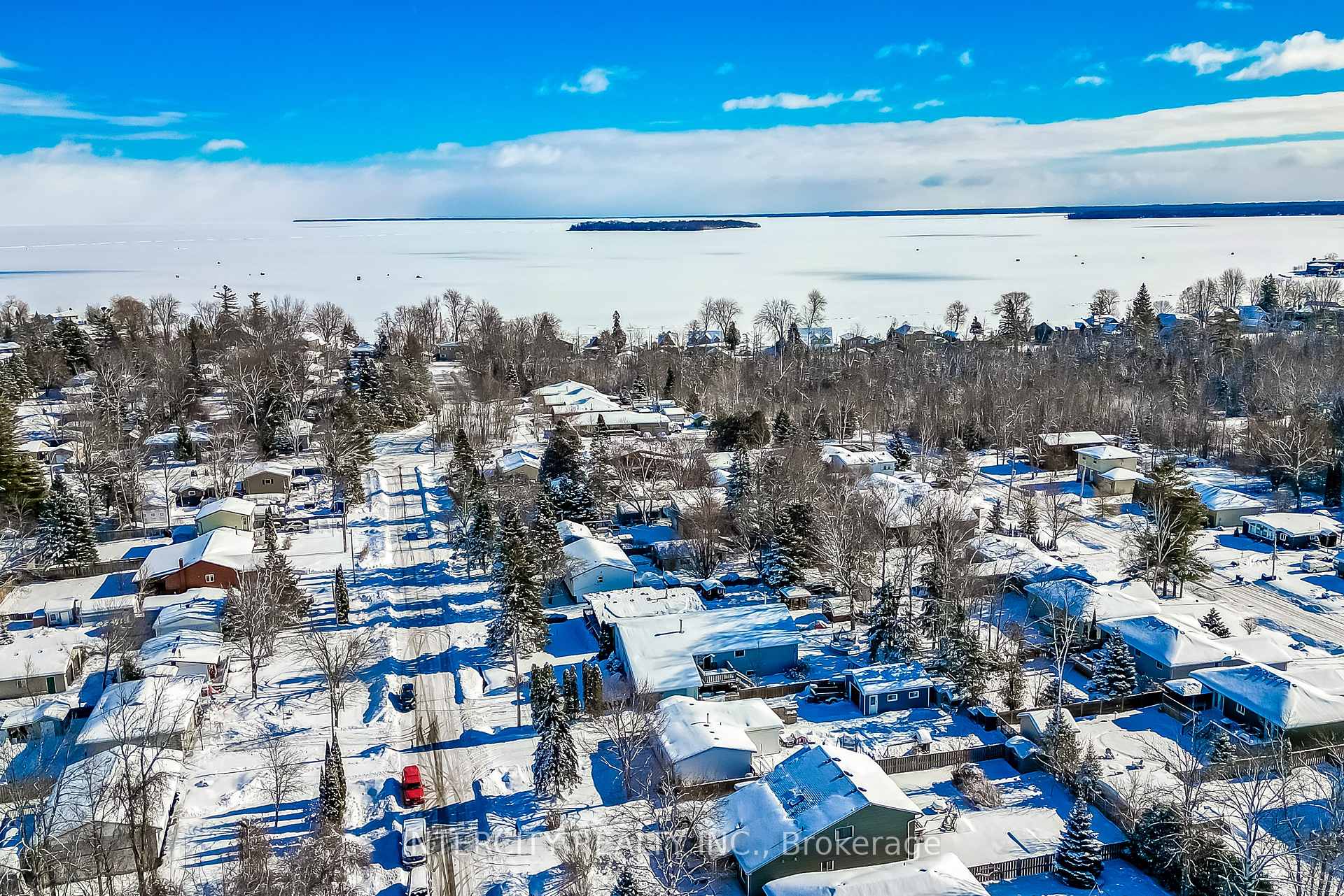 Photo 41 of 699 Burton Drive, Innisfil, Alcona — HOMEH