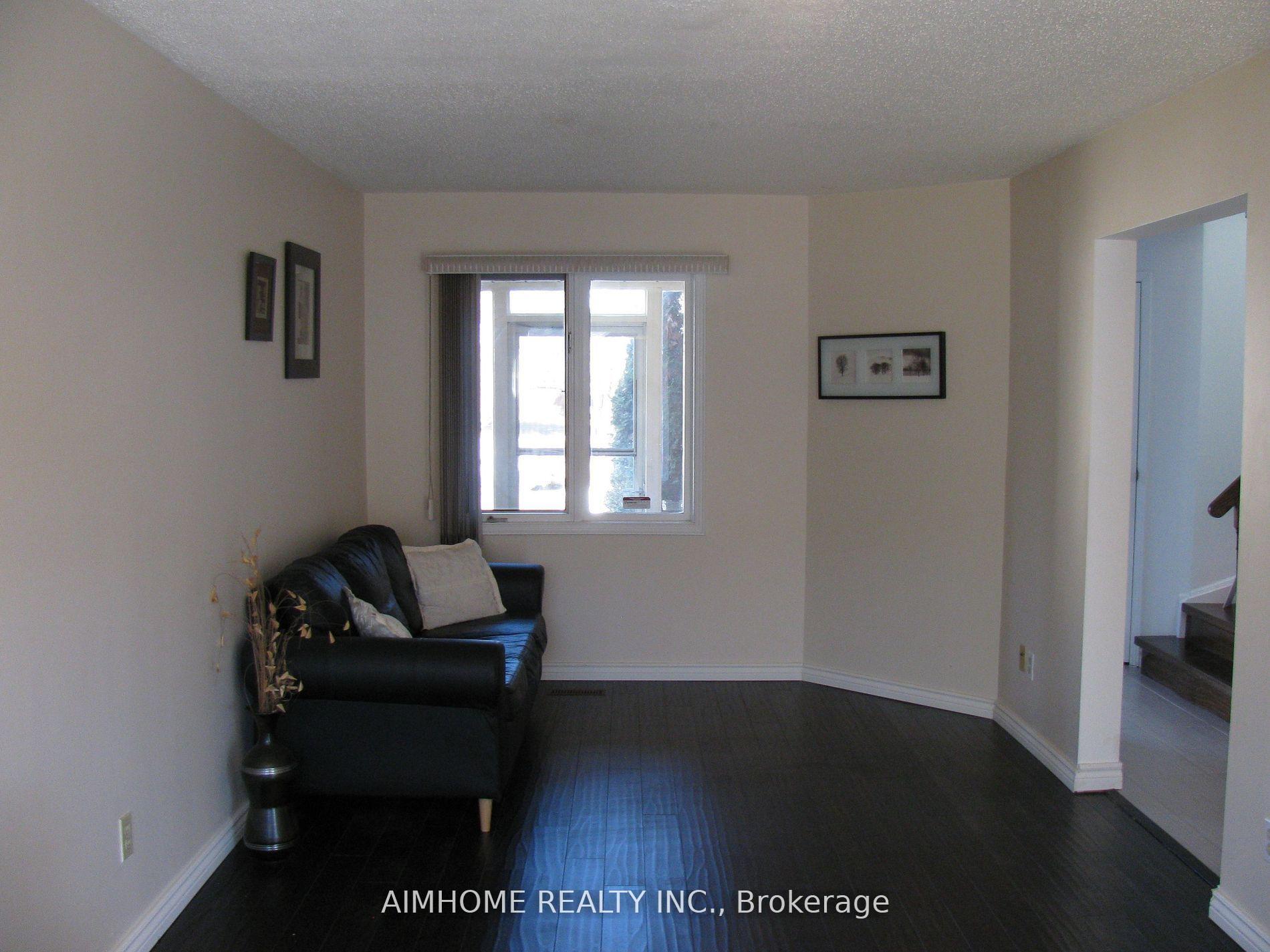 Photo 4 of 7 Augusta Court, Markham, Royal Orchard — HOMEH