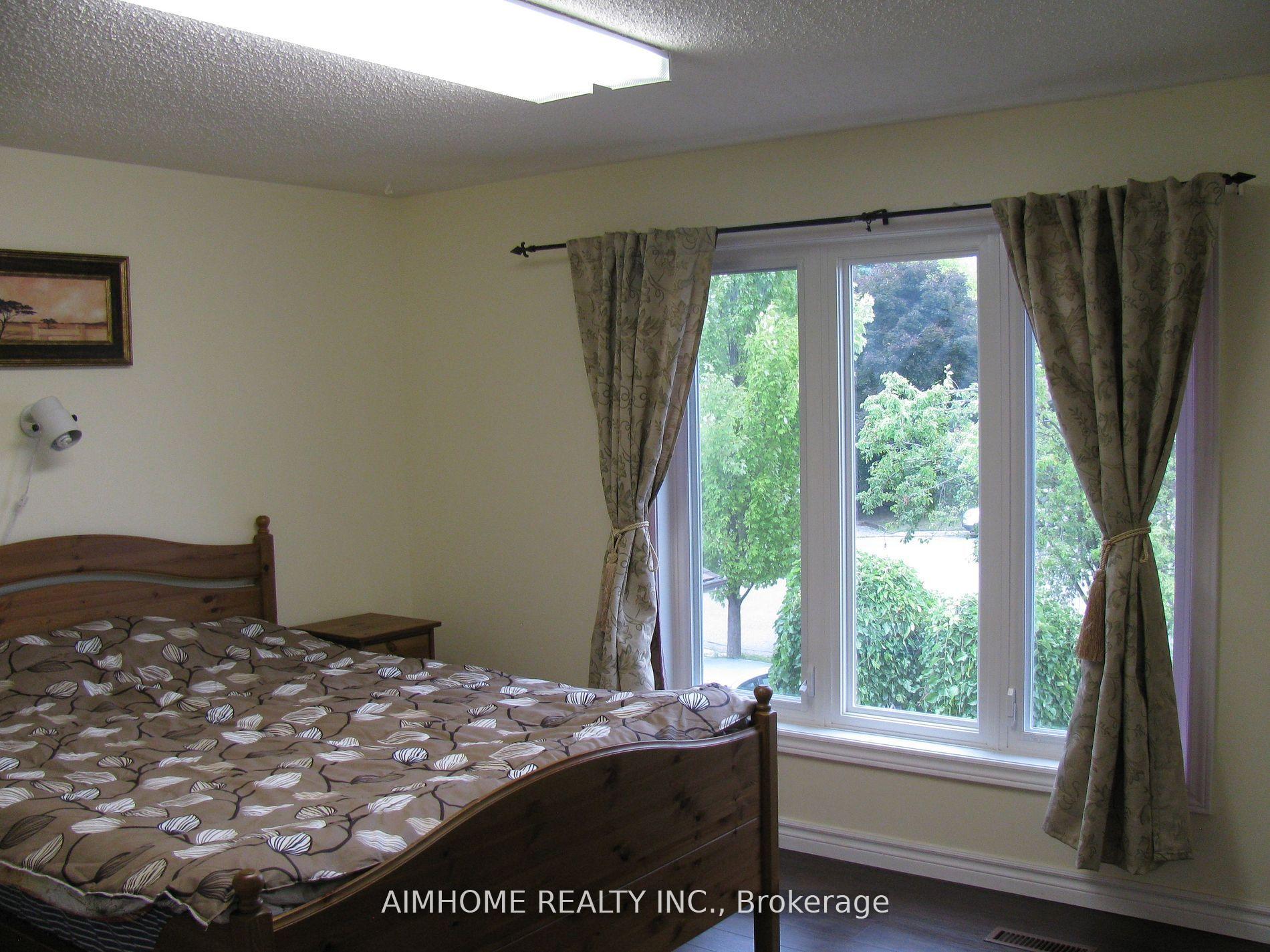 Photo 8 of 7 Augusta Court, Markham, Royal Orchard — HOMEH