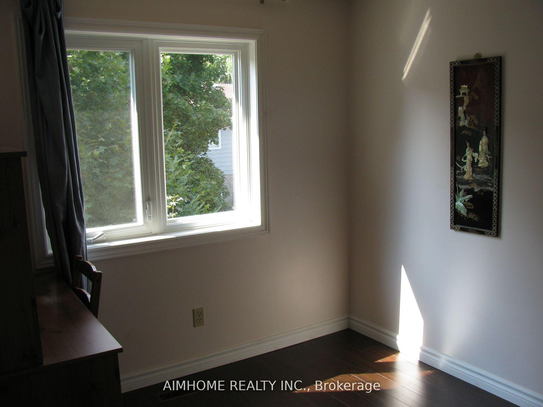 Photo 10 of 7 Augusta Court, Markham, Royal Orchard — HOMEH